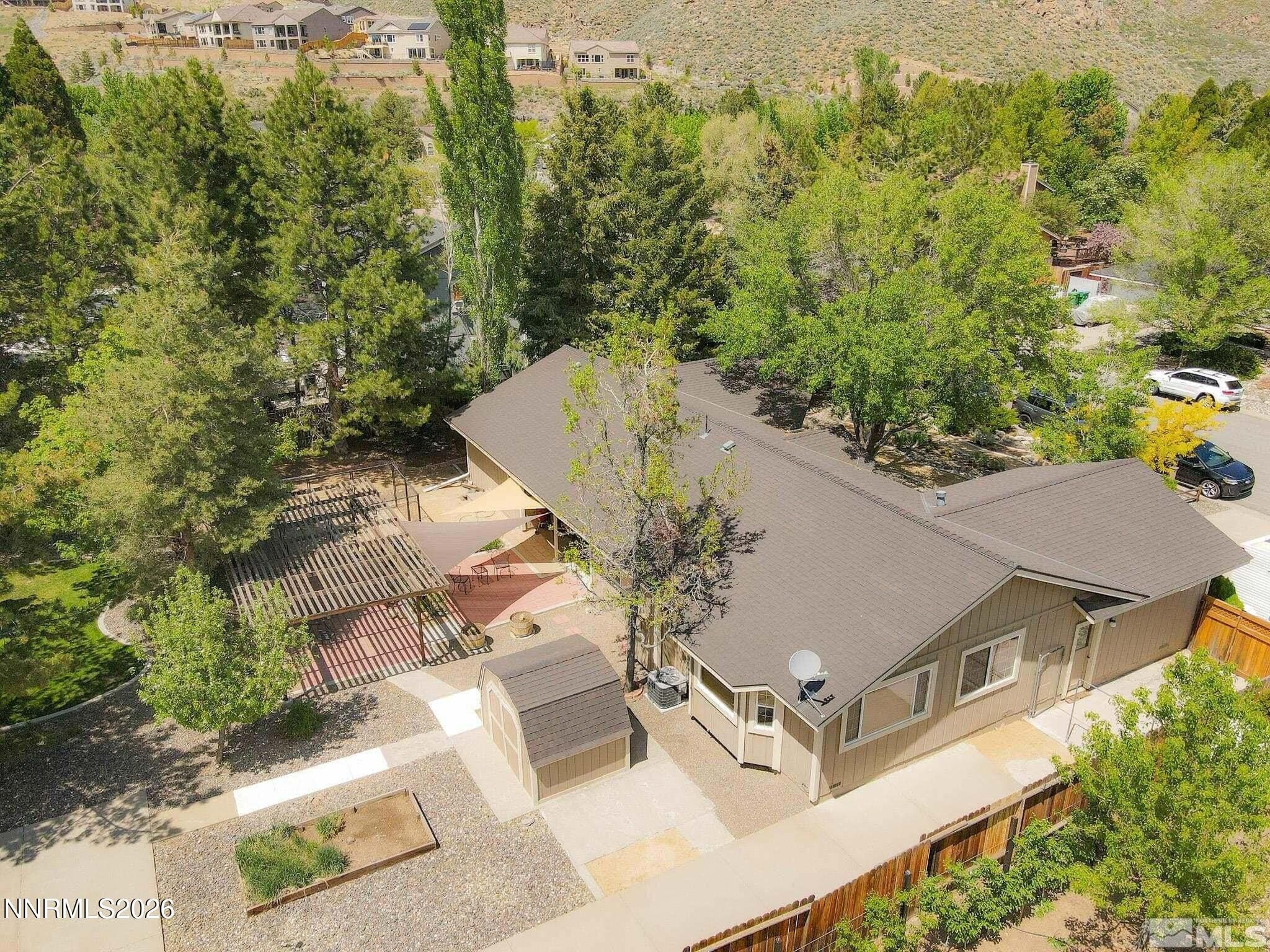 220 Lemming Dr — photo 15