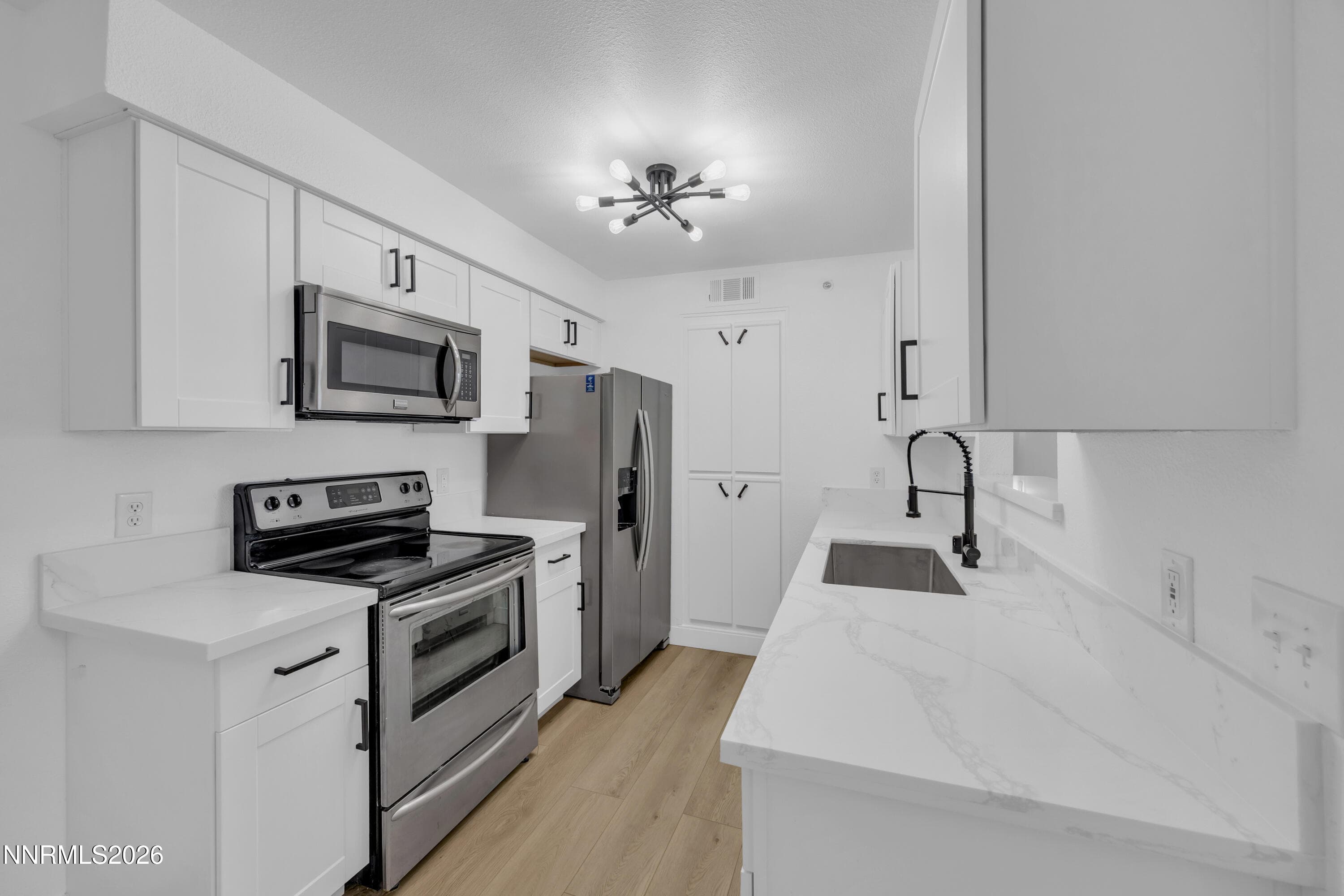 6850 SHARLANDS AVE - See more photos