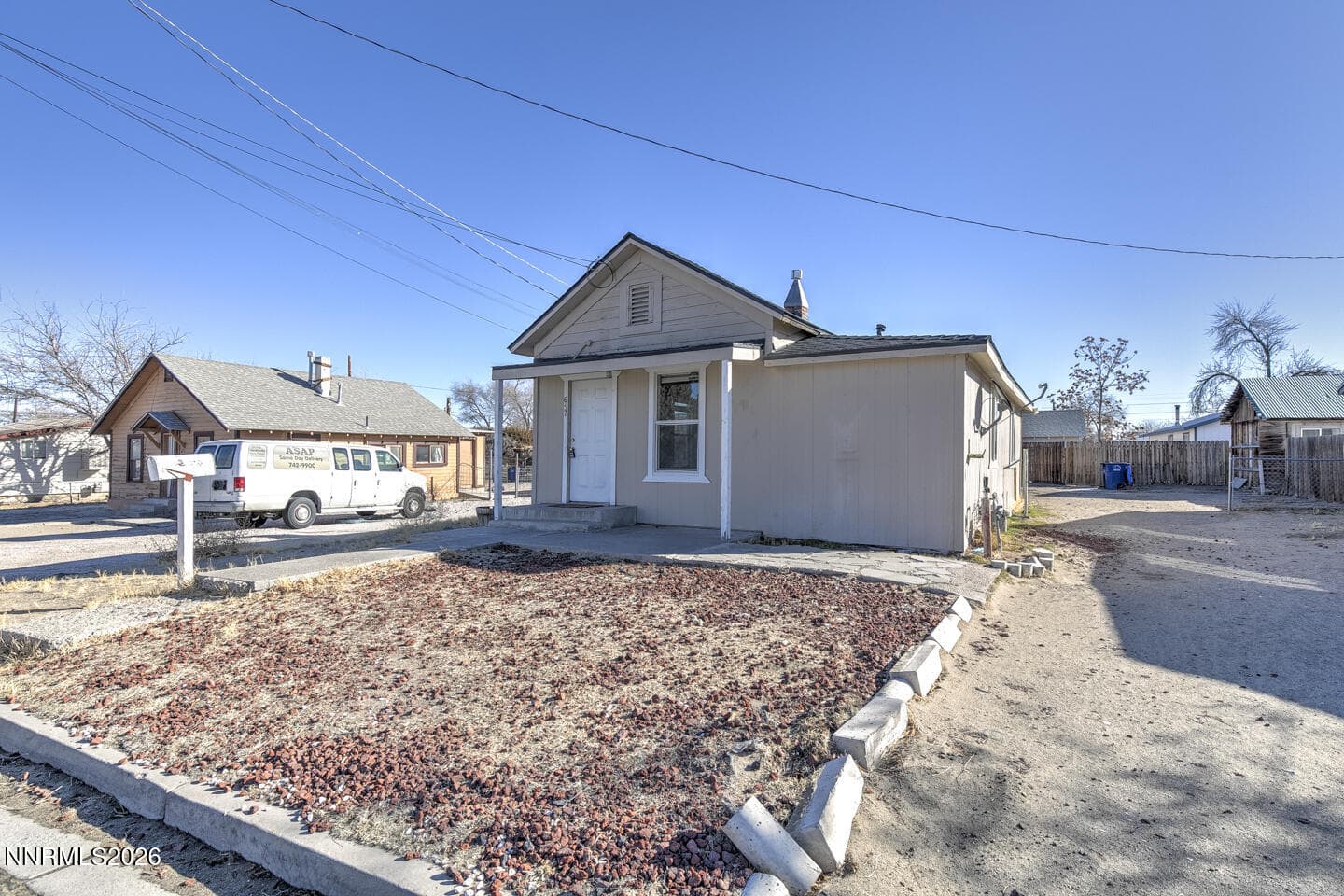 697 S Mc Lean St — photo 1