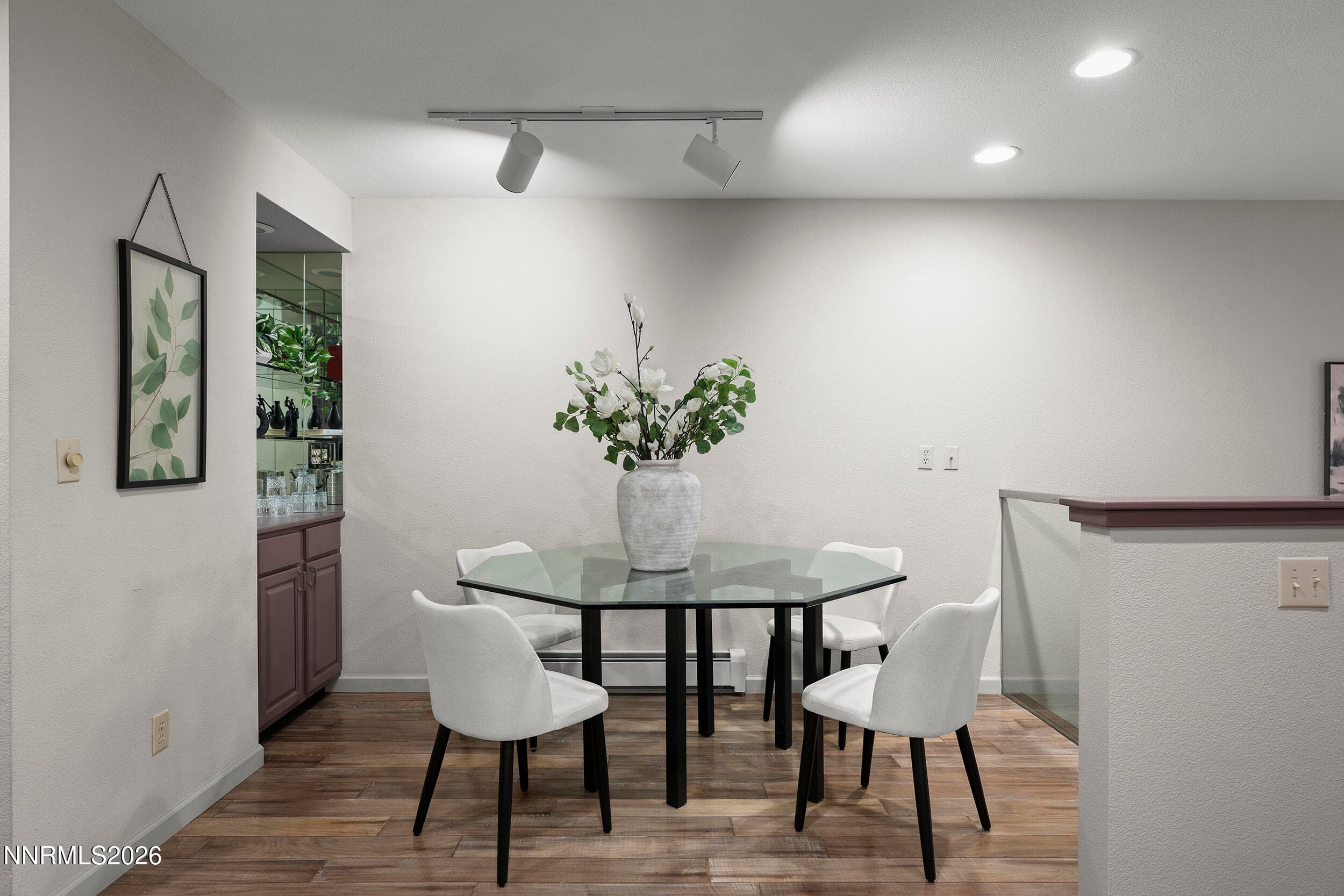 120 VILLAGE BLVD - Photo 5