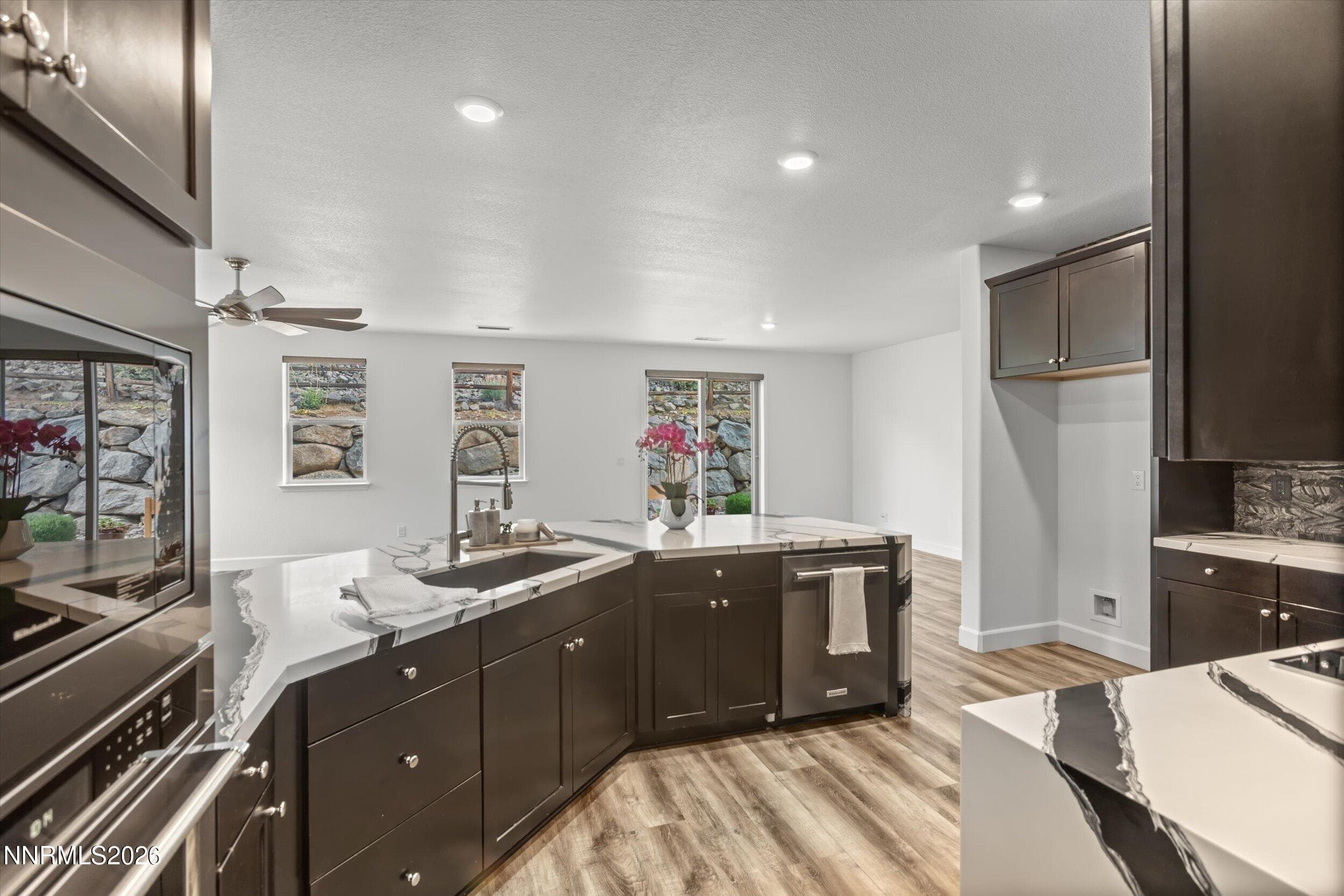 8865 Winter Peace Ct — photo 1