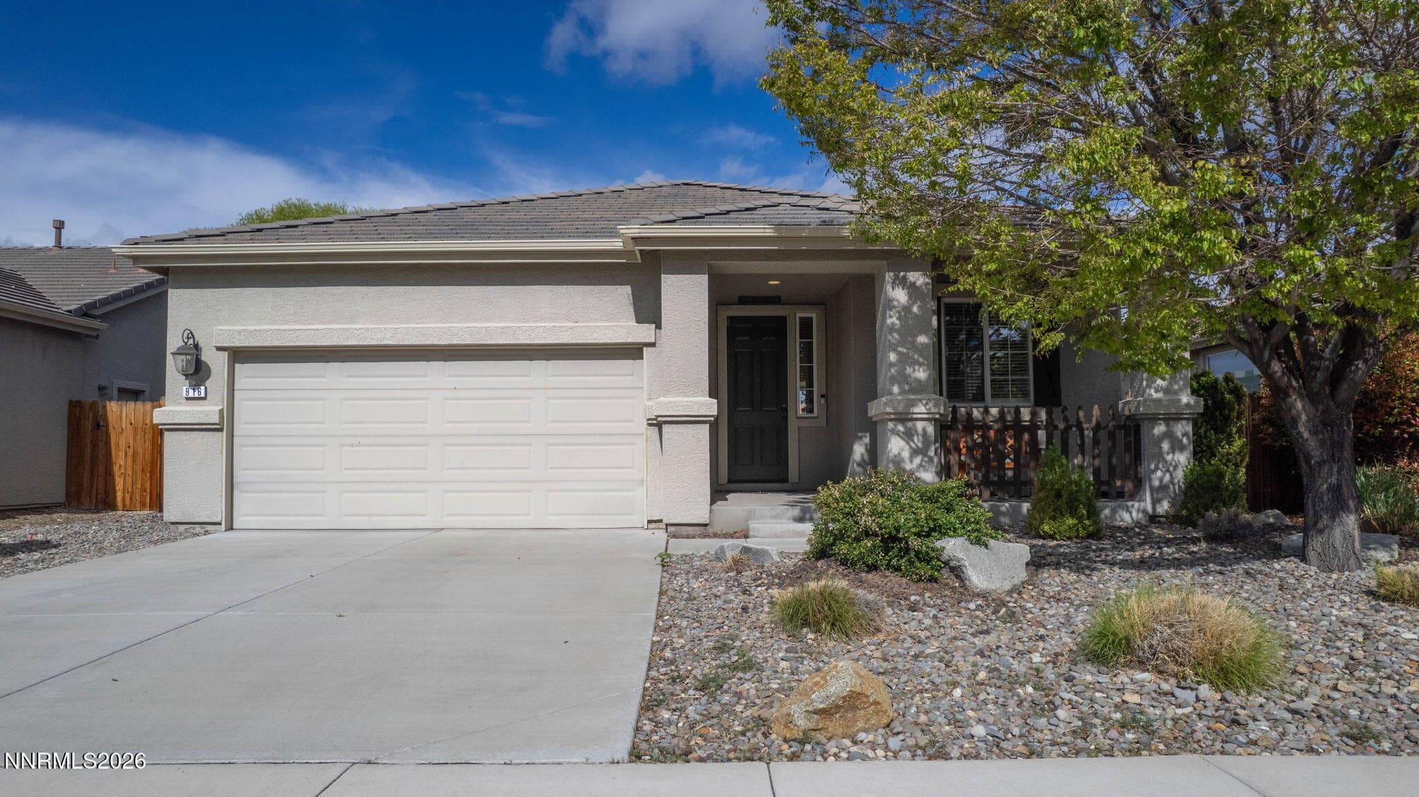 916 LAKEVIEW DR - Photo 5