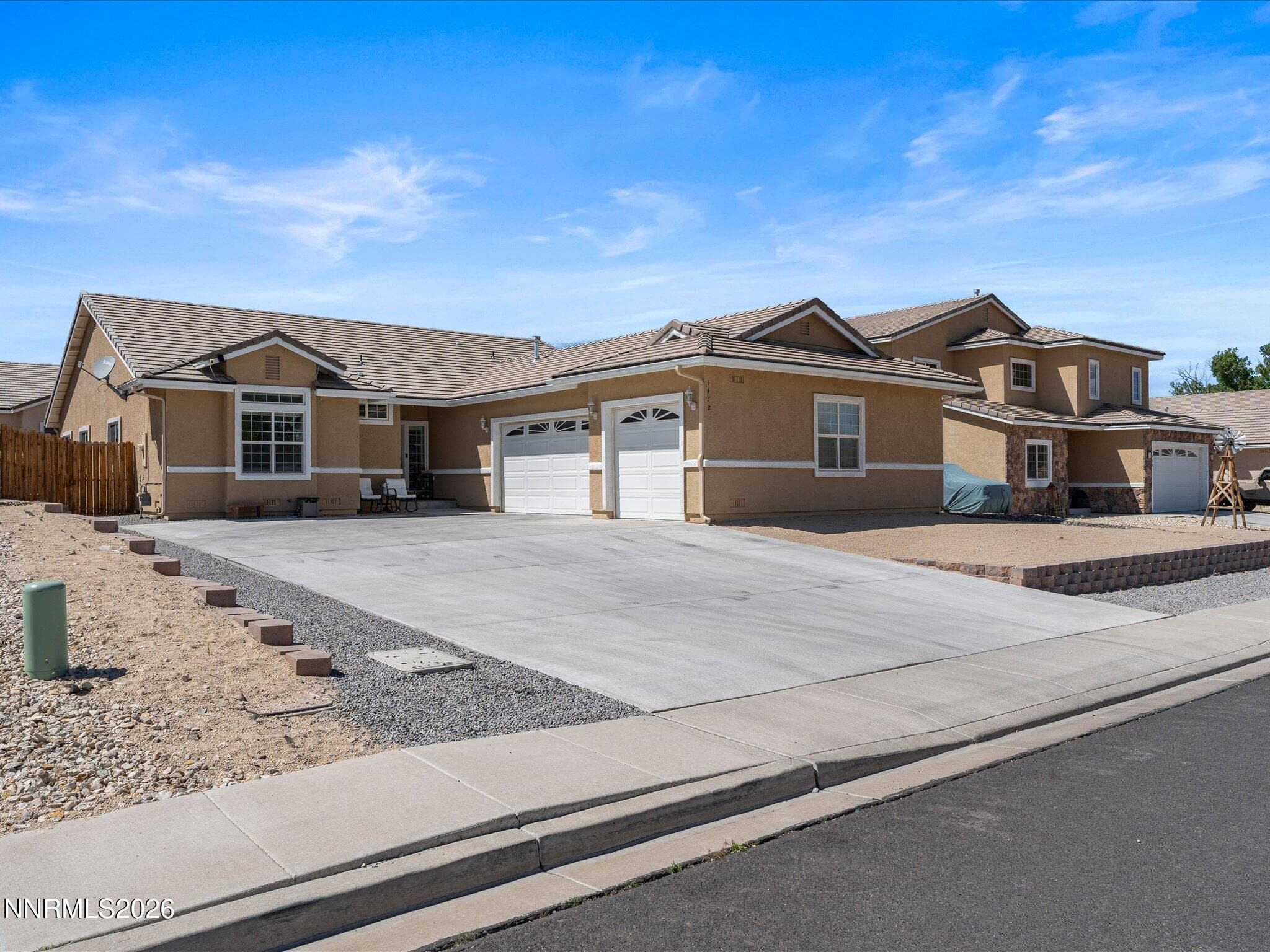1472 Green River Ln — photo 2