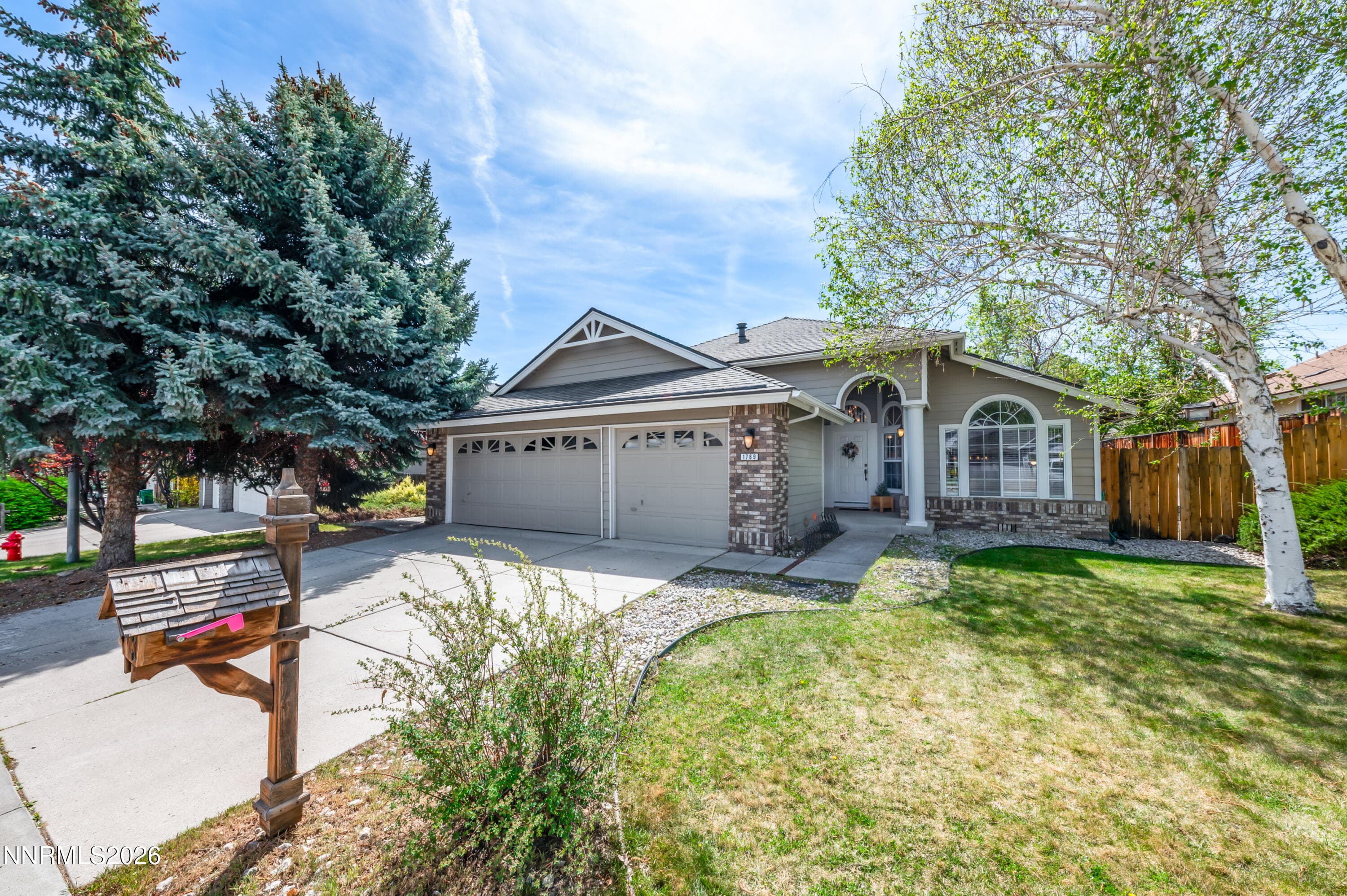 1789 Lakeland Hills Dr — photo 2