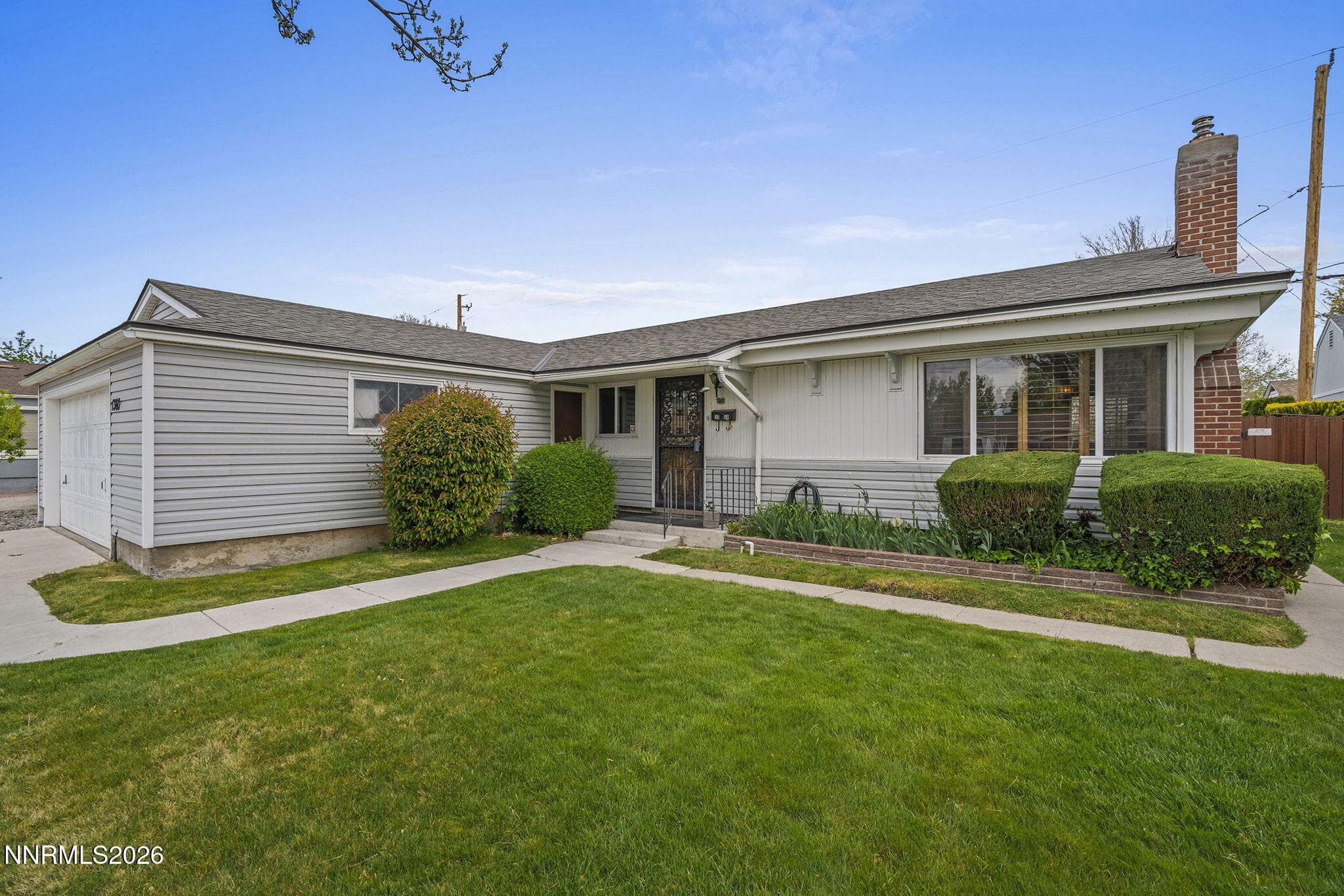 1360 OXFORD AVE - Photo 4