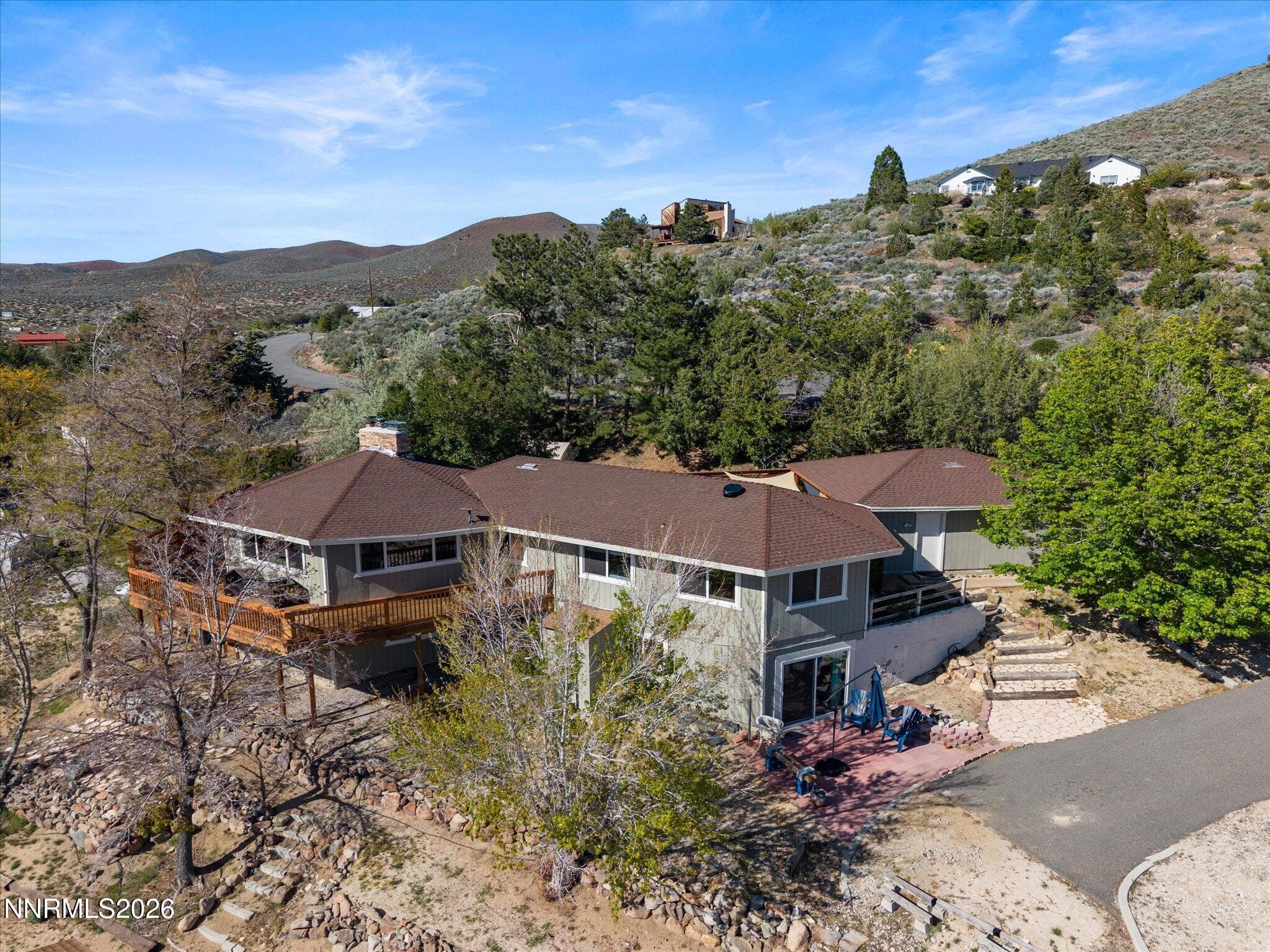 340 Sparrow Way — photo 1