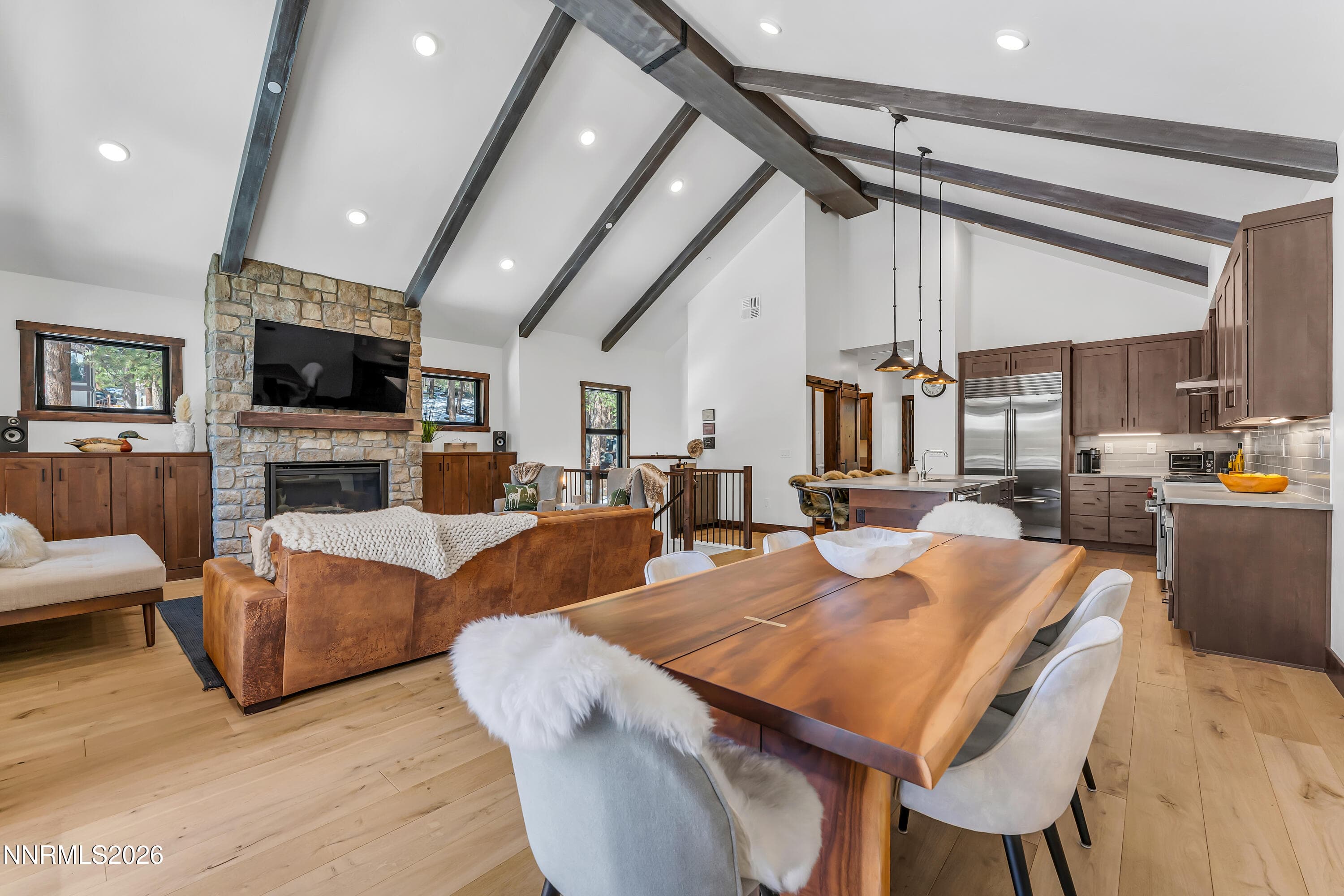 170 Sierra Colina Dr — photo 1