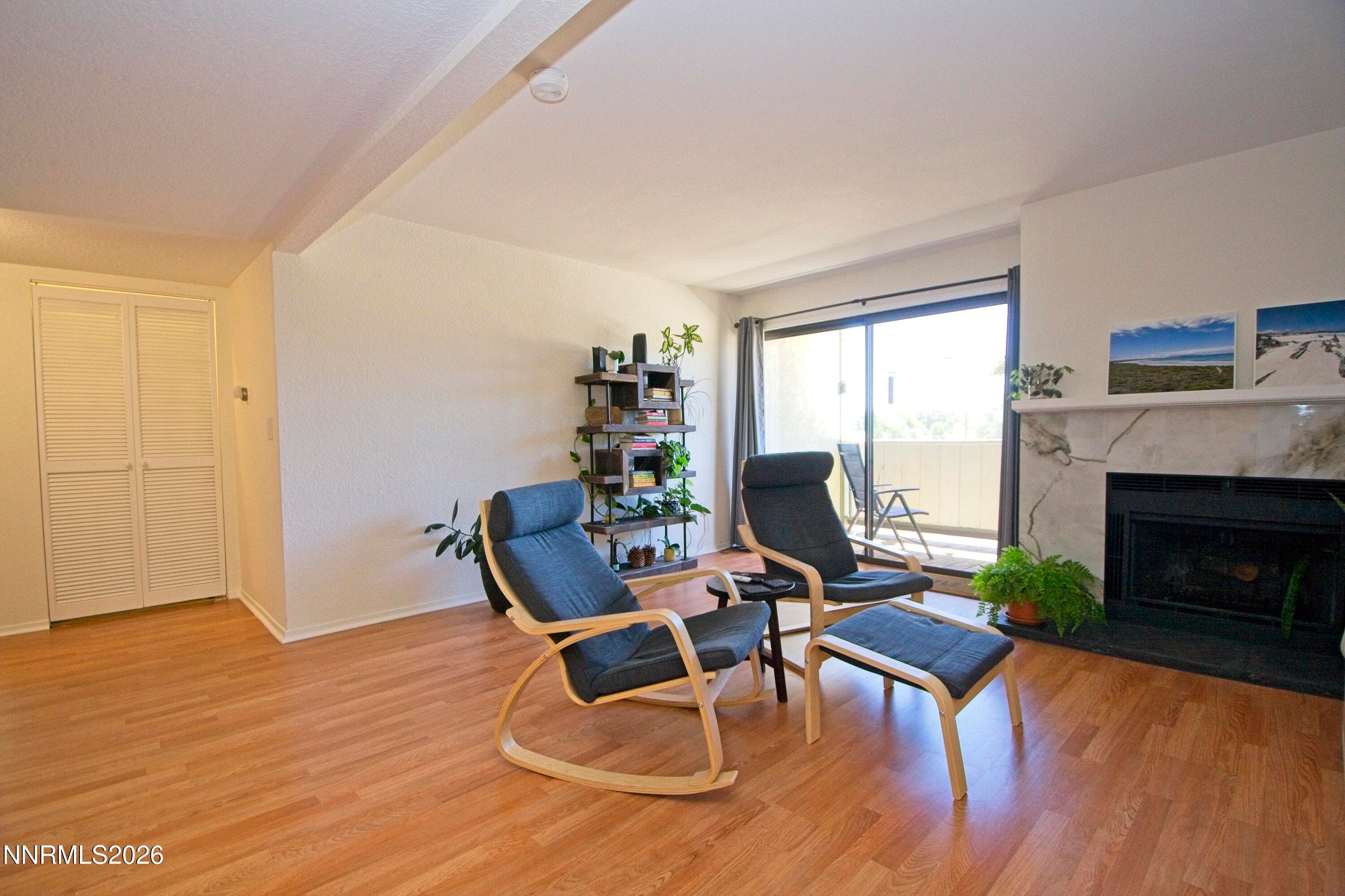 2855 Idlewild Dr APT 226 — photo 2