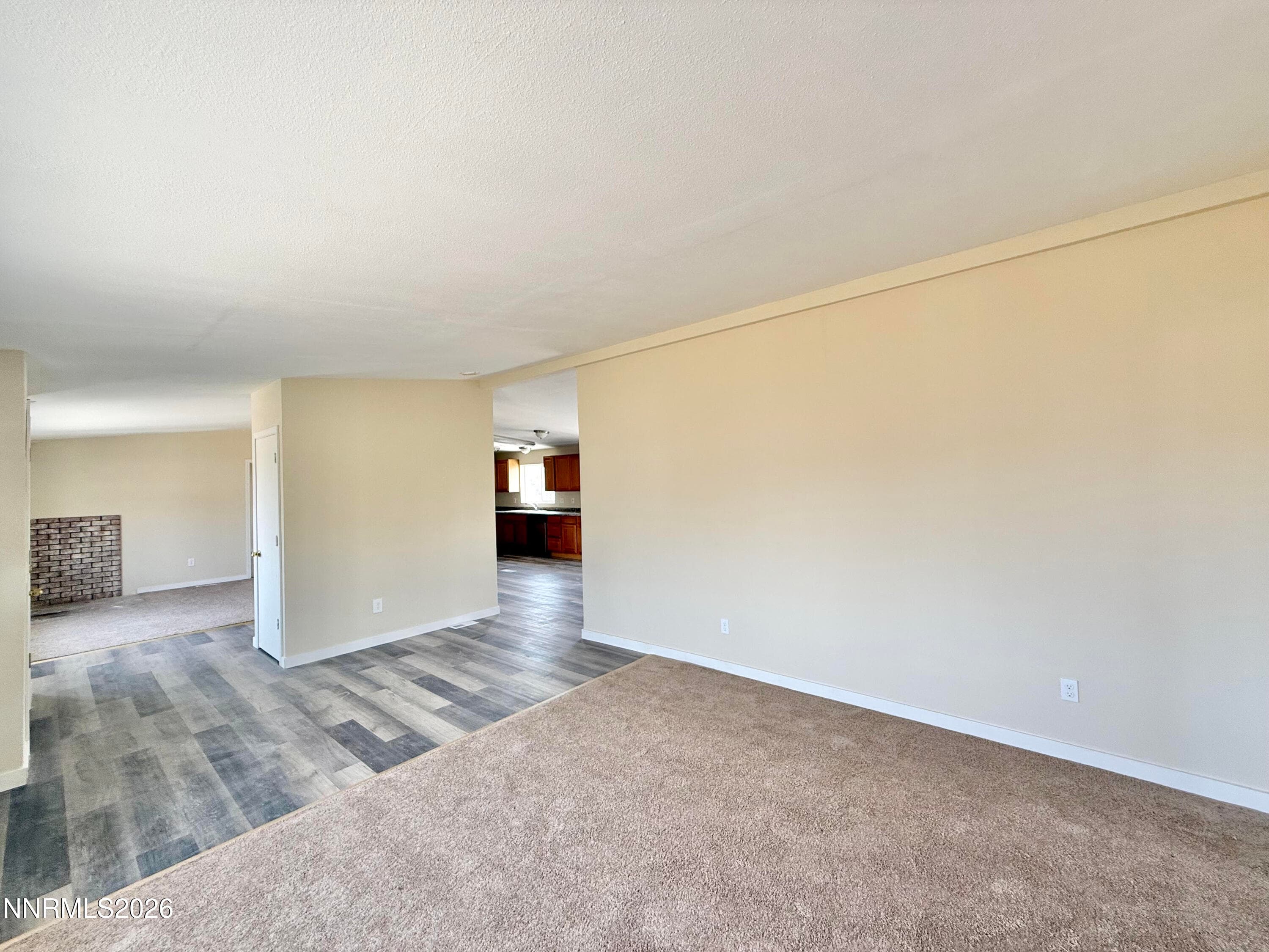 356 S SONOMA ST - Photo 5
