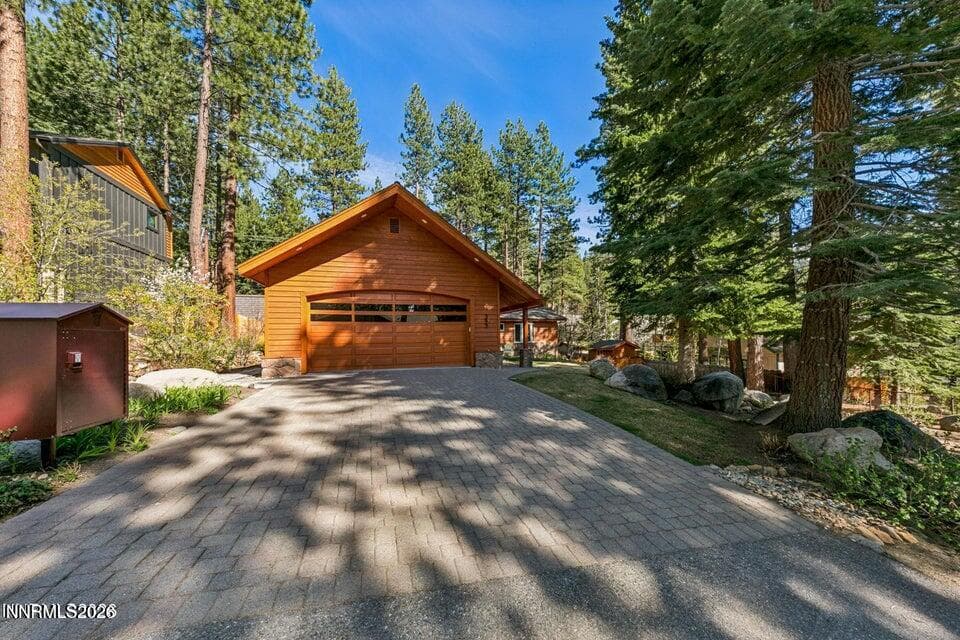 293 Cedar Dr — photo 2