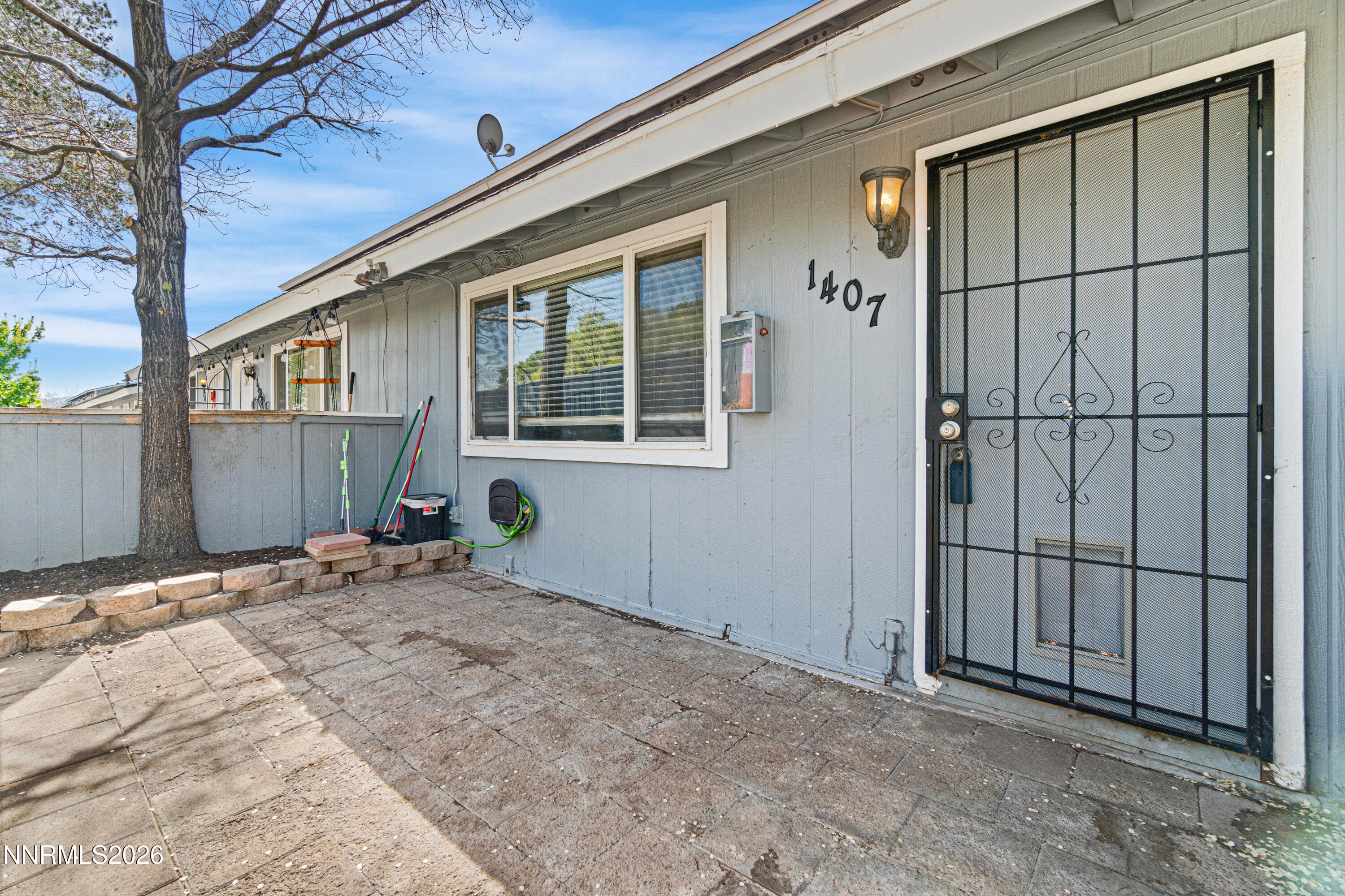 1407 E Long St — photo 1