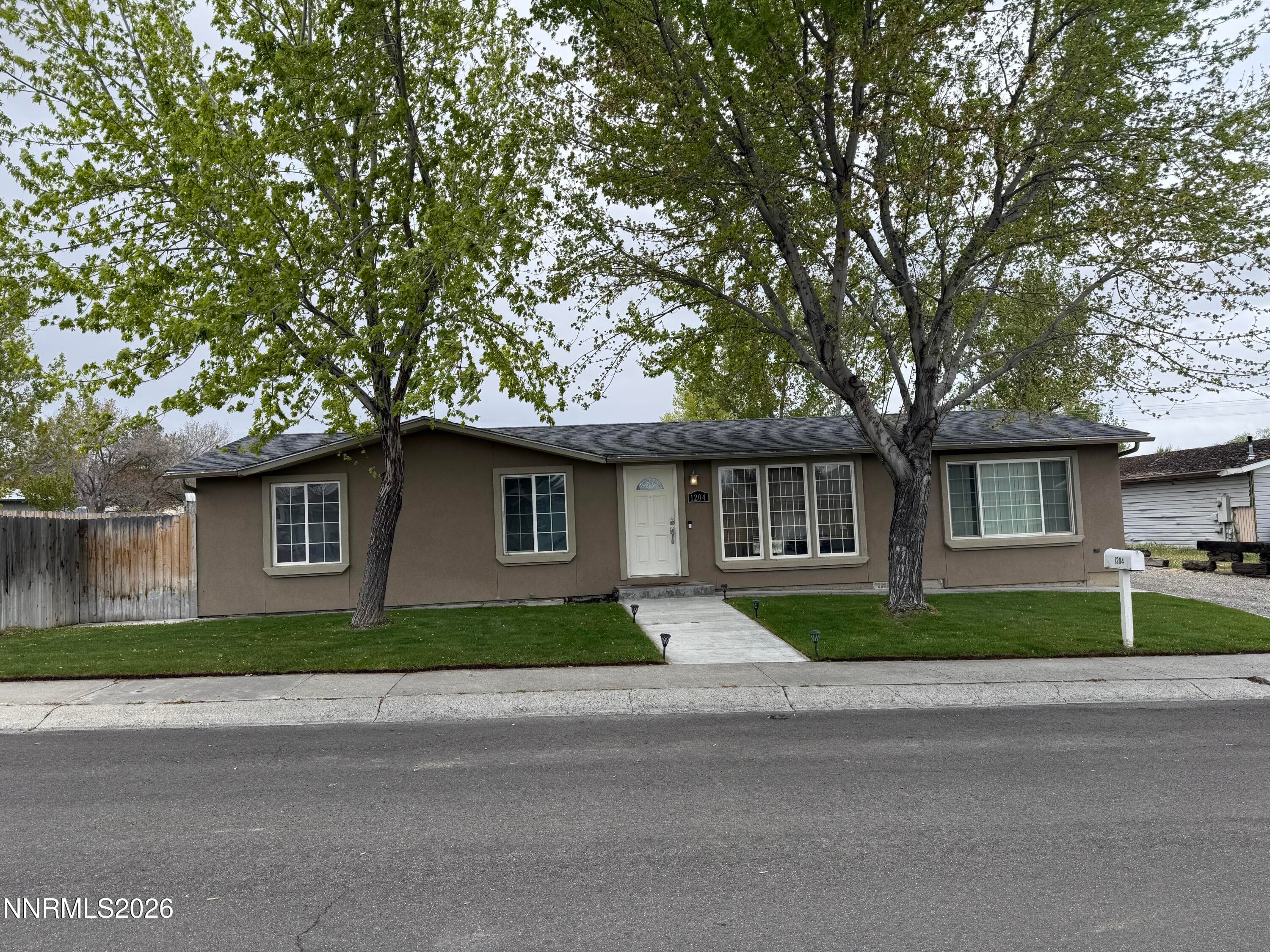 1204 OCALA AVE - Photo 1