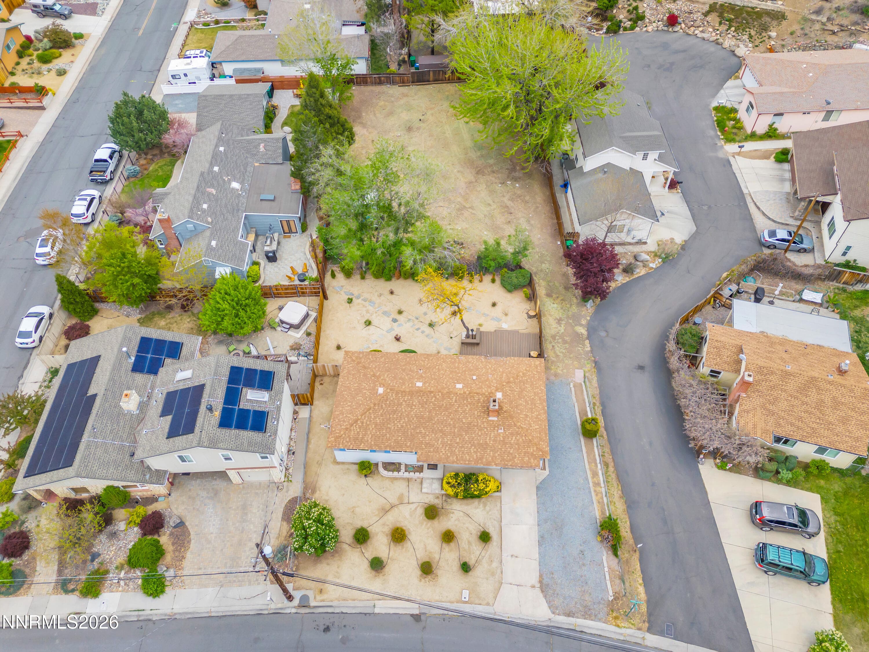 1208 Charles Dr — photo 1