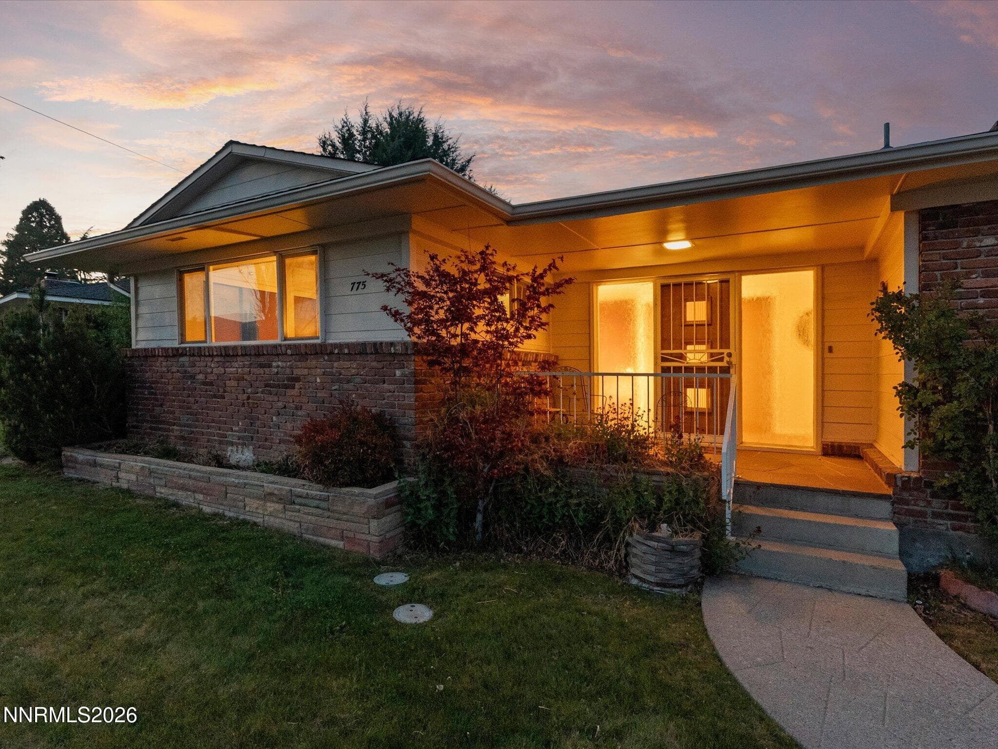 775 BROOKFIELD DR - Photo 4
