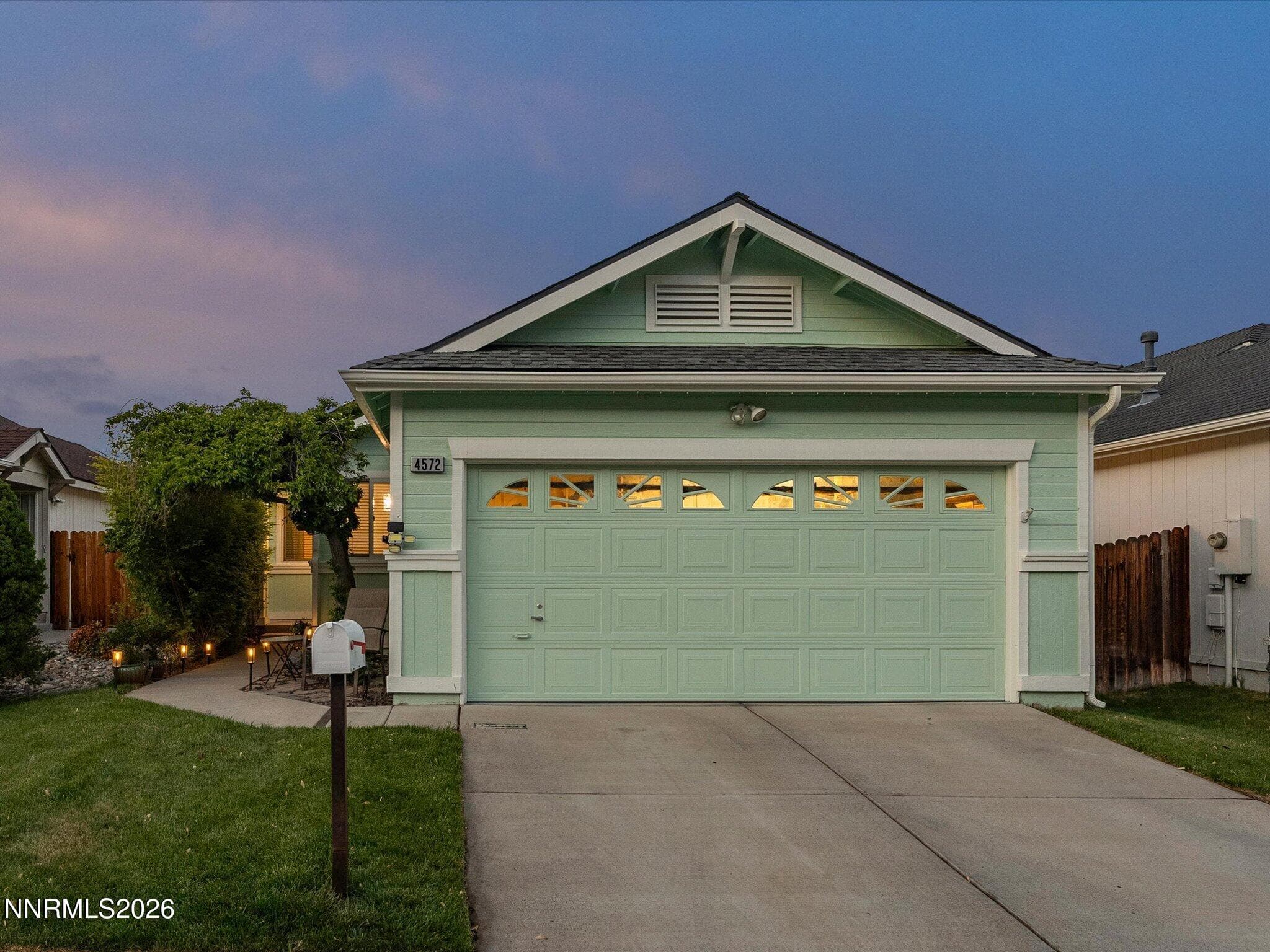 4572 Creekside Circle — photo 2