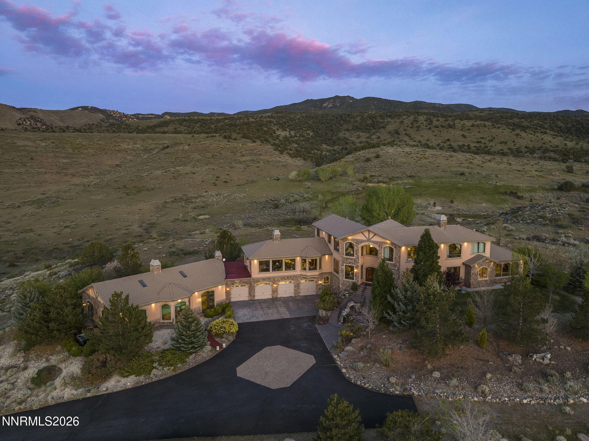 17300 MAJESTIC VIEW DR - Photo 1