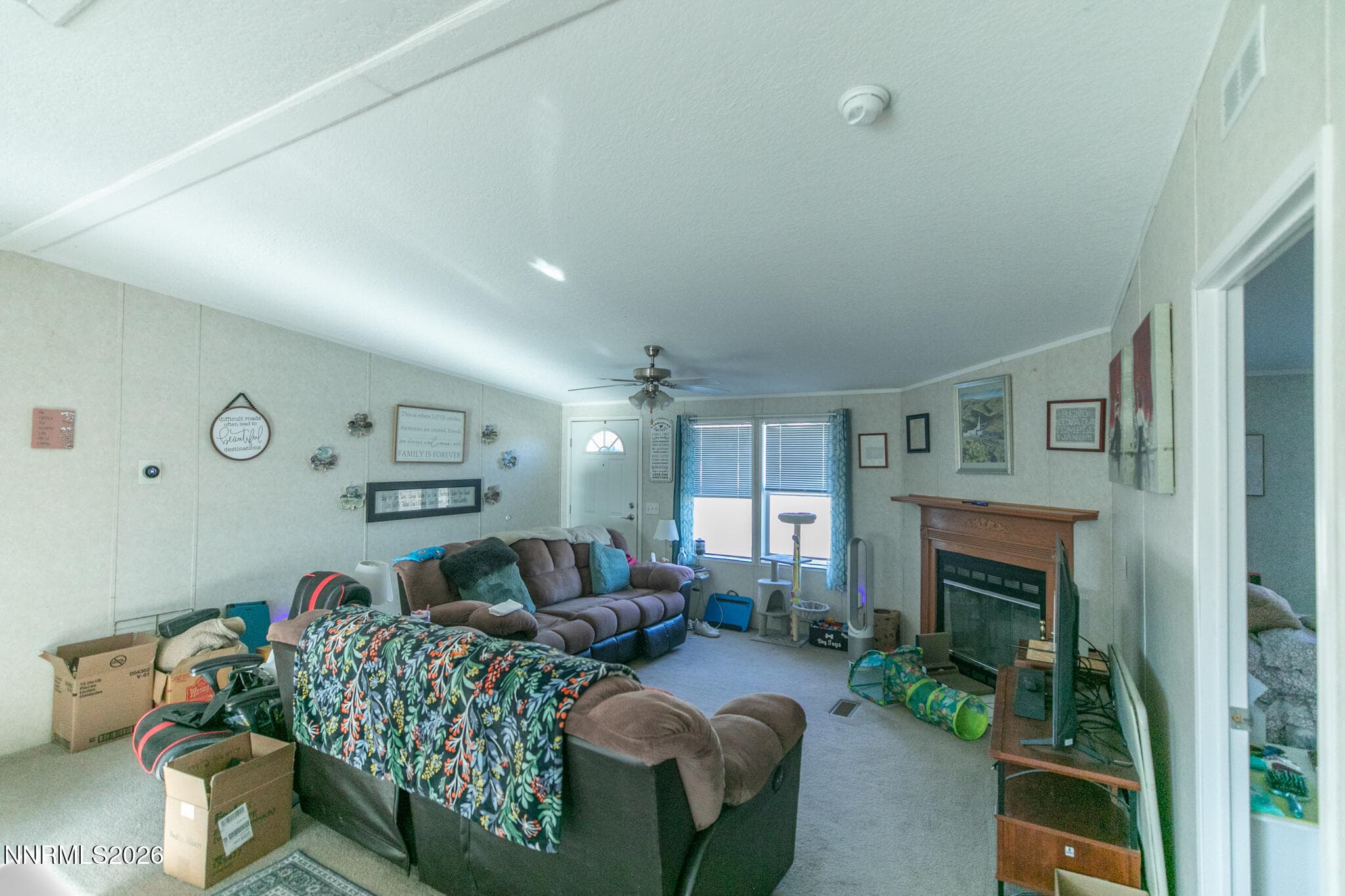 155 KING CT - Photo 3