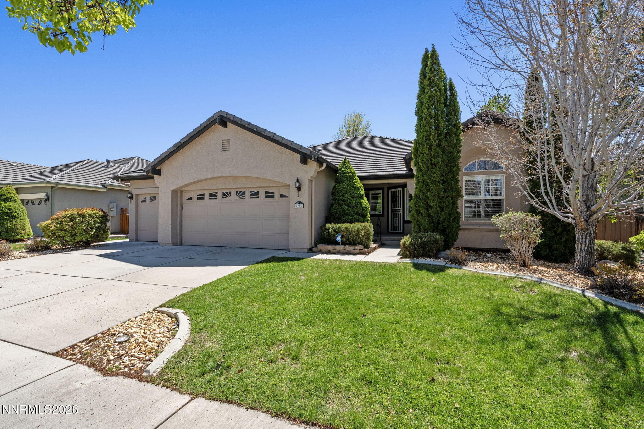 2729 HAMM CT - Photo 2