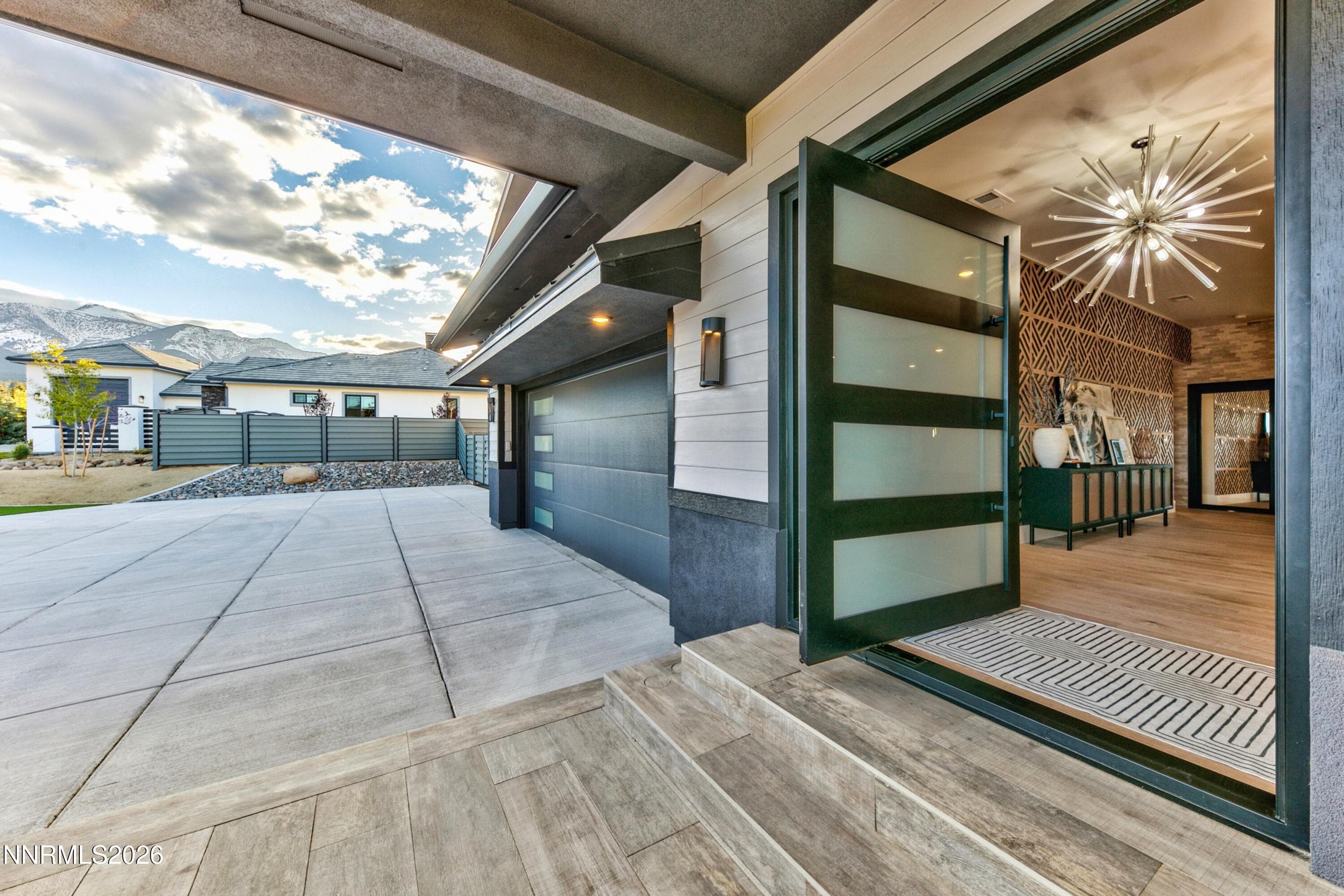 5375 MOUNTAIN CREEK RD - Photo 3