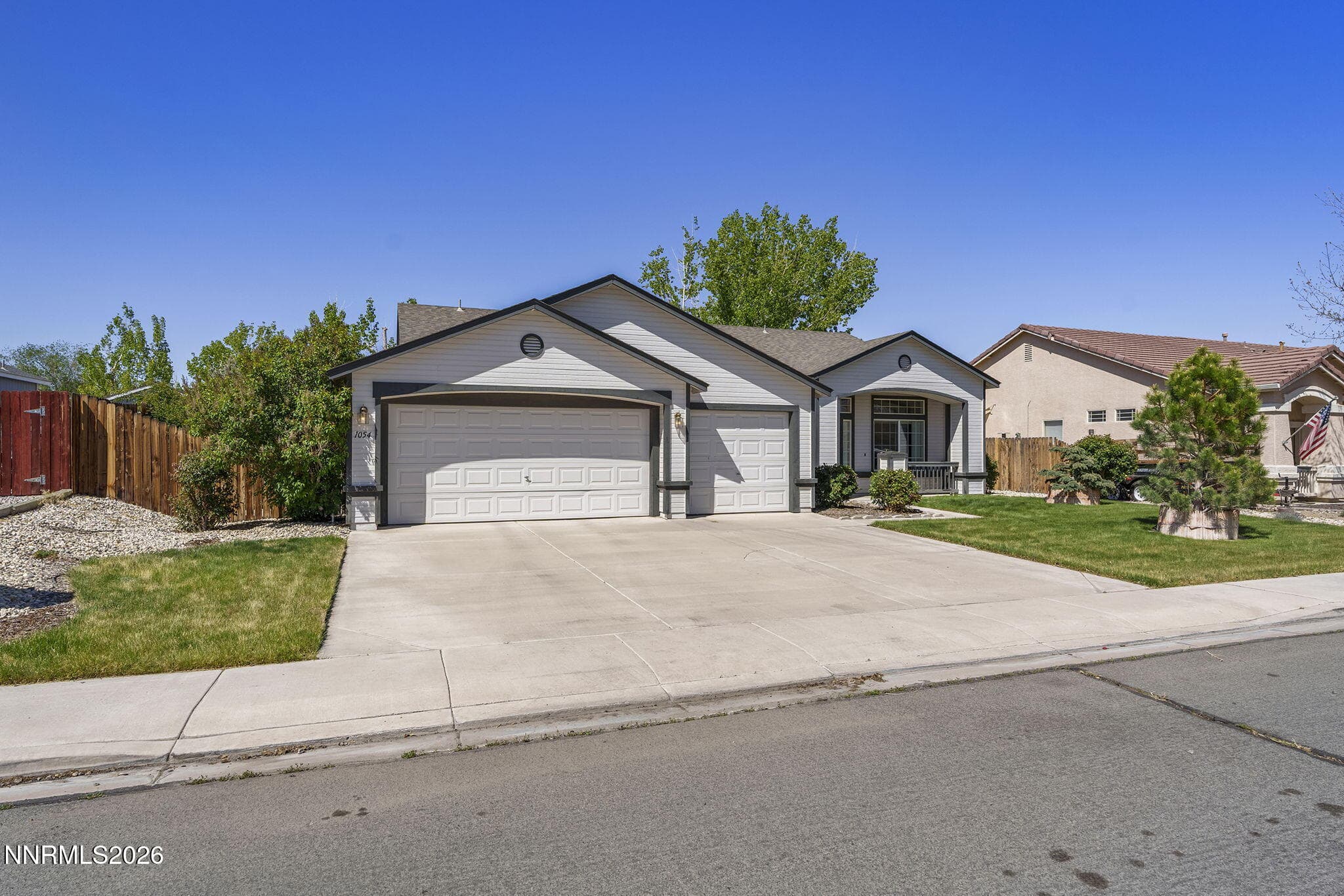 1054 Rimfield Dr — photo 2