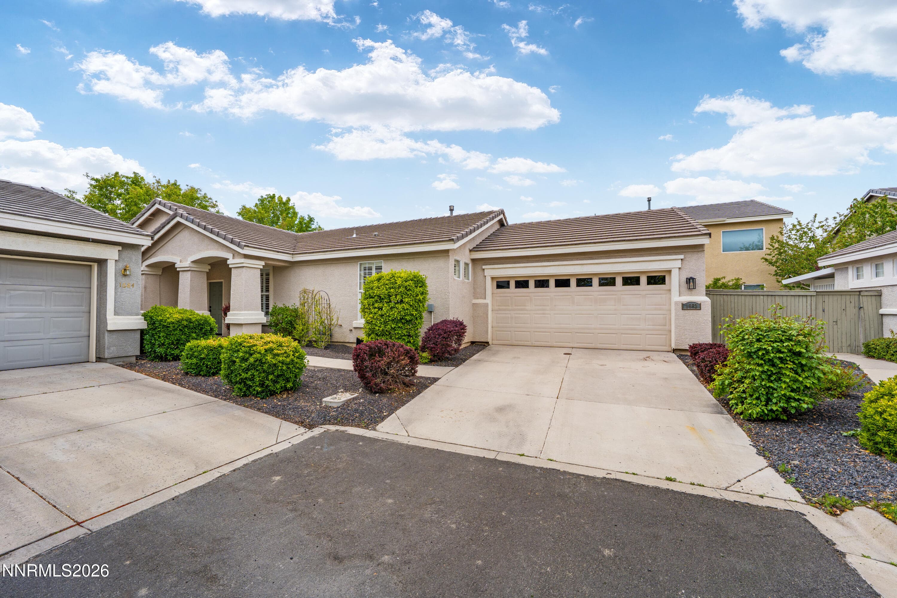 1682 Iron Mountain Dr — photo 1