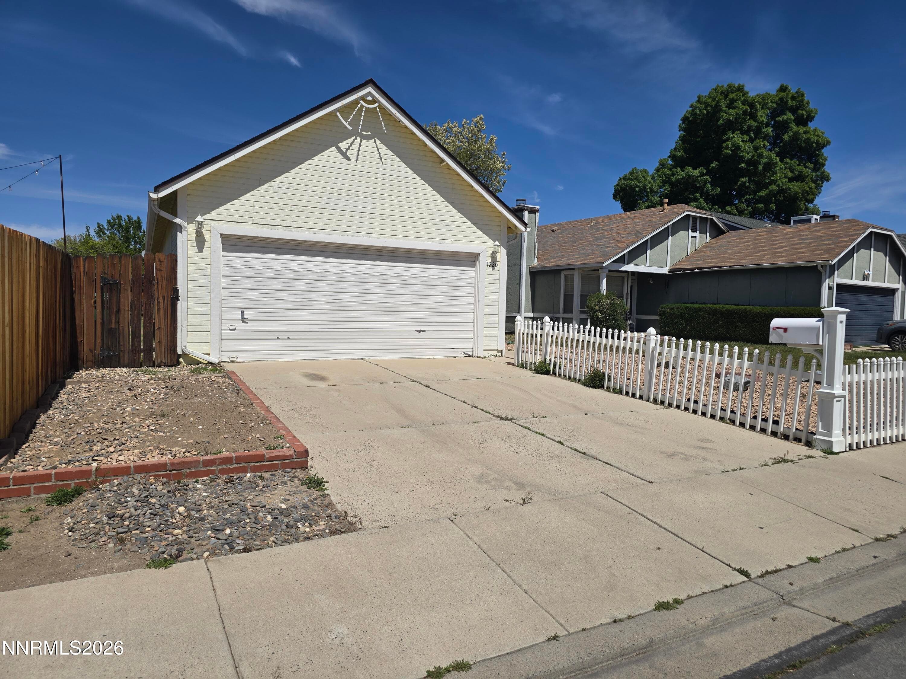 1220 O'CALLAGHAN DR - Photo 2