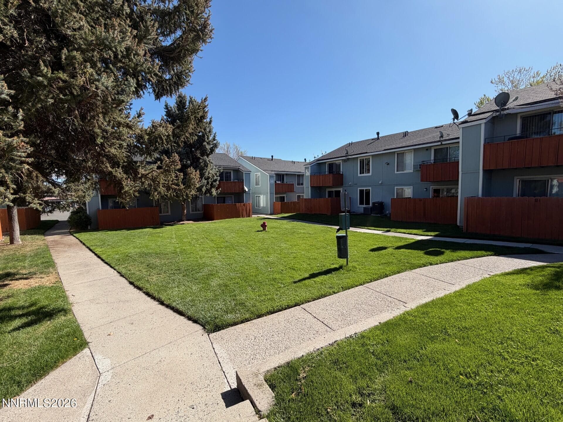 4608 Neil Rd 215 — photo 1