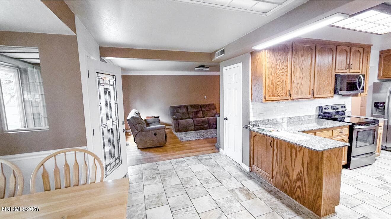 392 WILLOW ST - See more photos