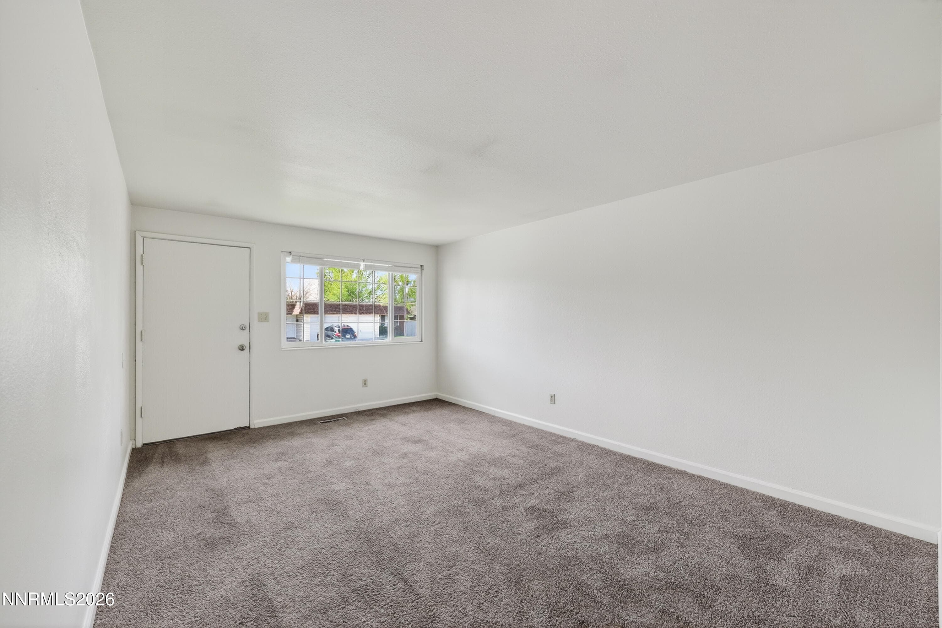 1706 SUE WAY - Photo 5