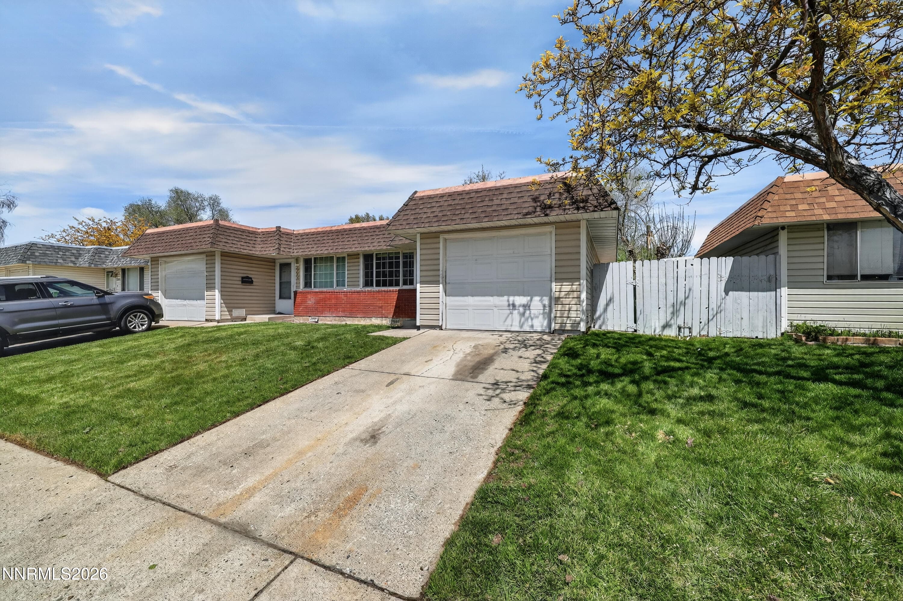 1706 SUE WAY - Photo 3