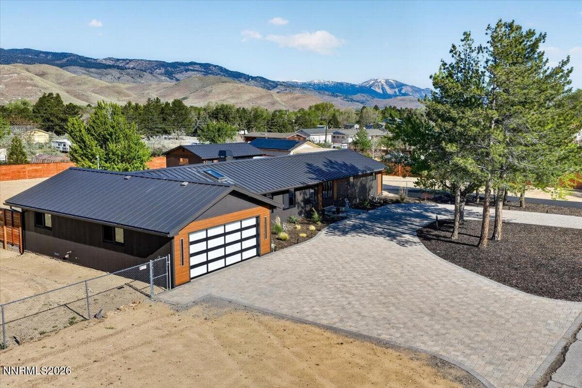 4220 Capitol View Dr — photo 2
