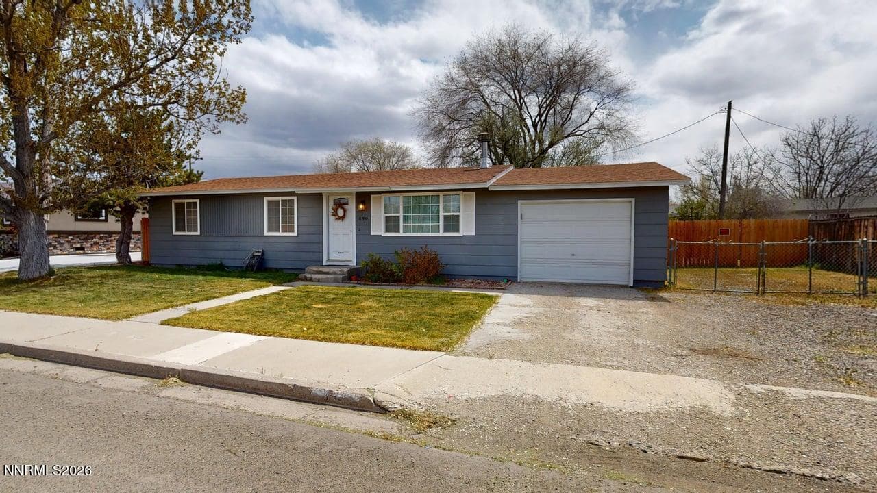 890 E Wilson St — photo 2