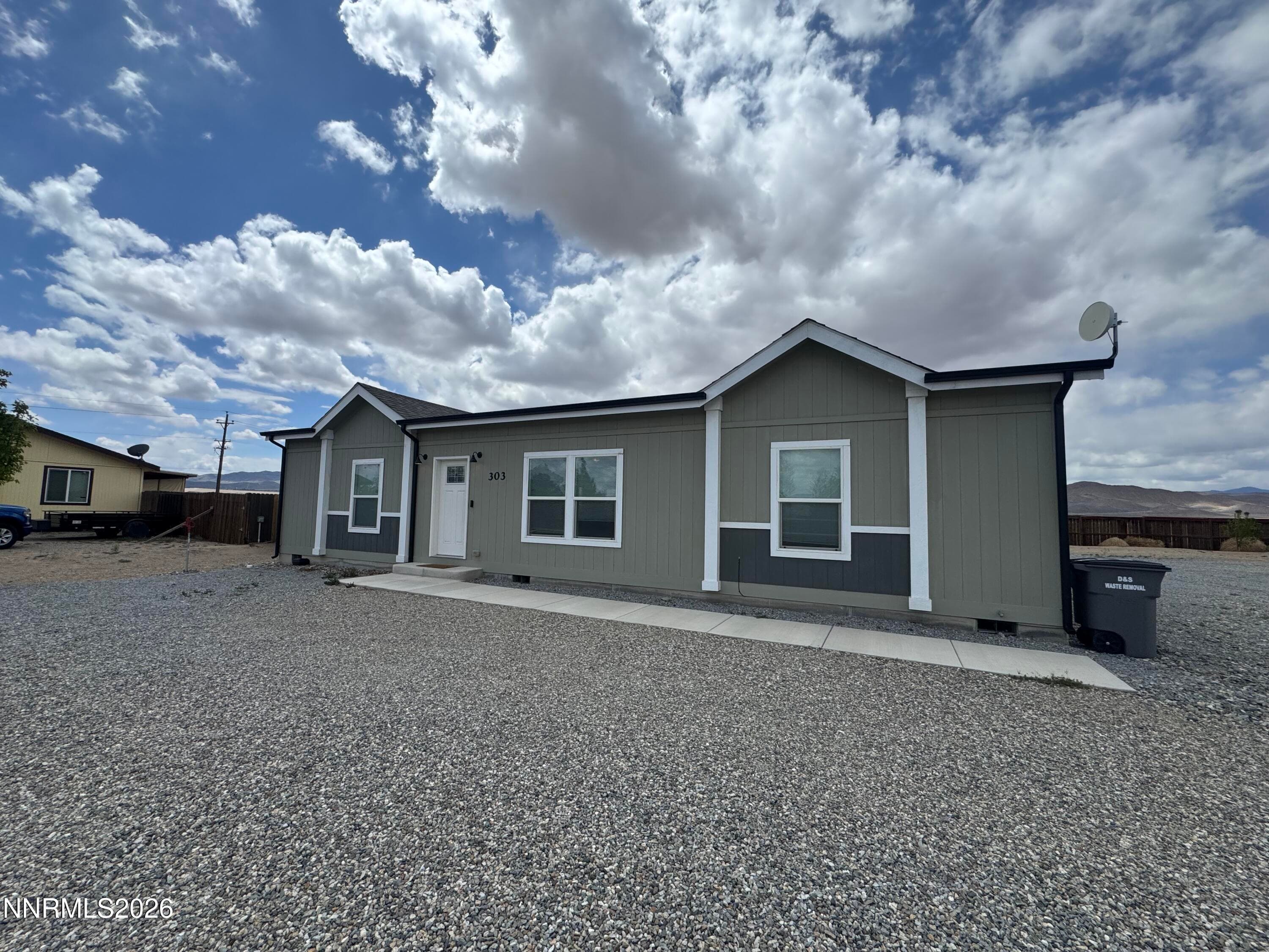 303 Chateau Way — photo 1