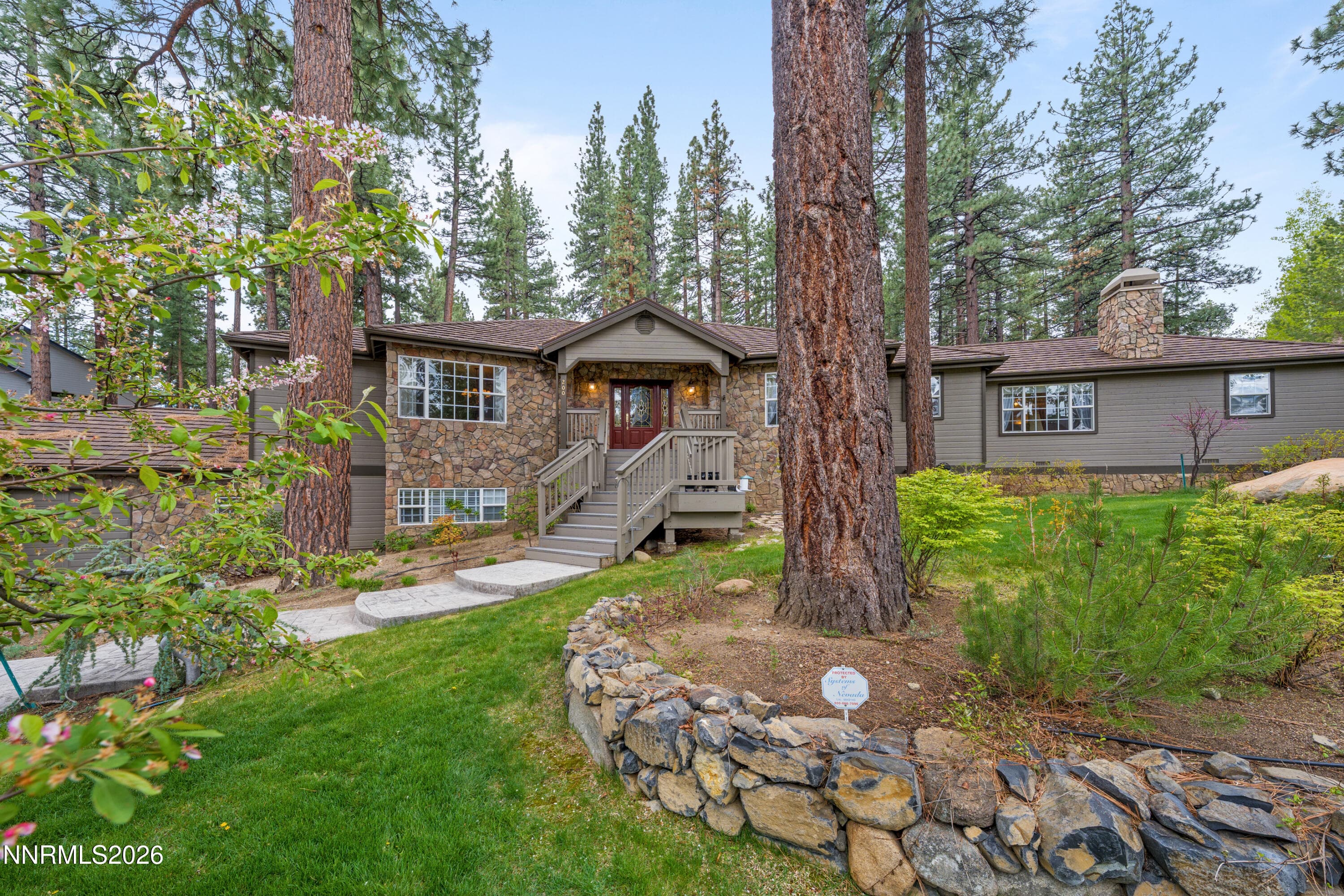 200 PINEY CREEK RD - Photo 4