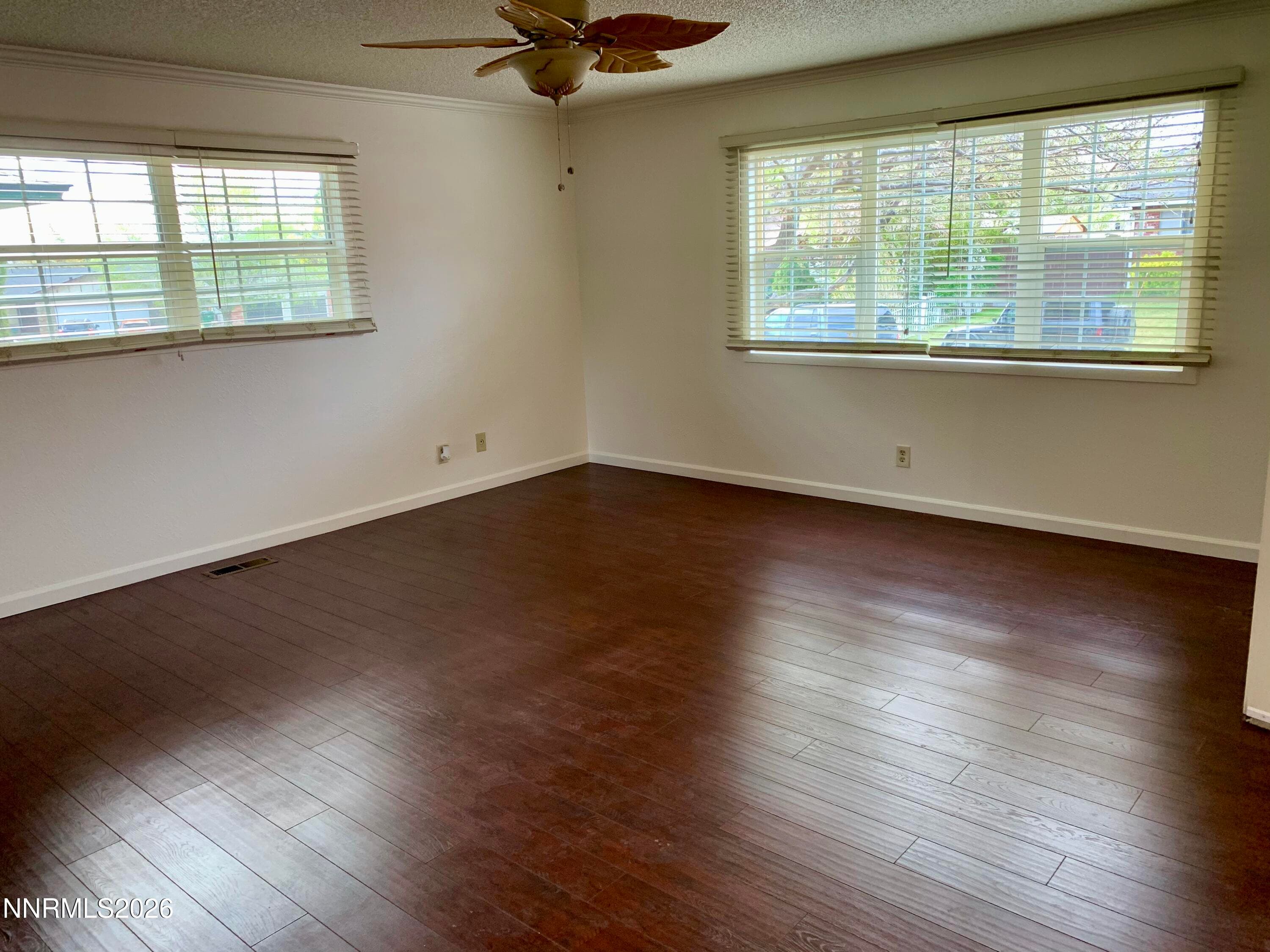 2755 Judith Ln — photo 6