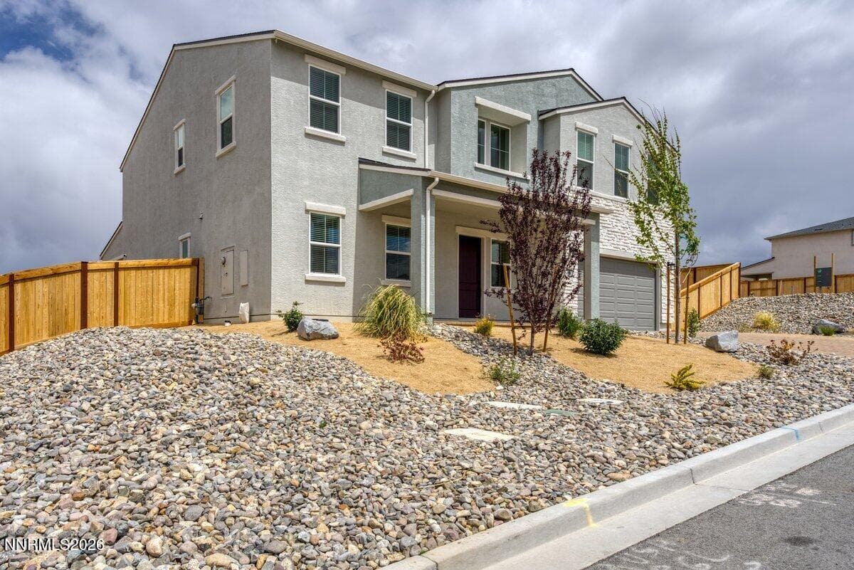 491 HUTCHINSON DR - Photo 3