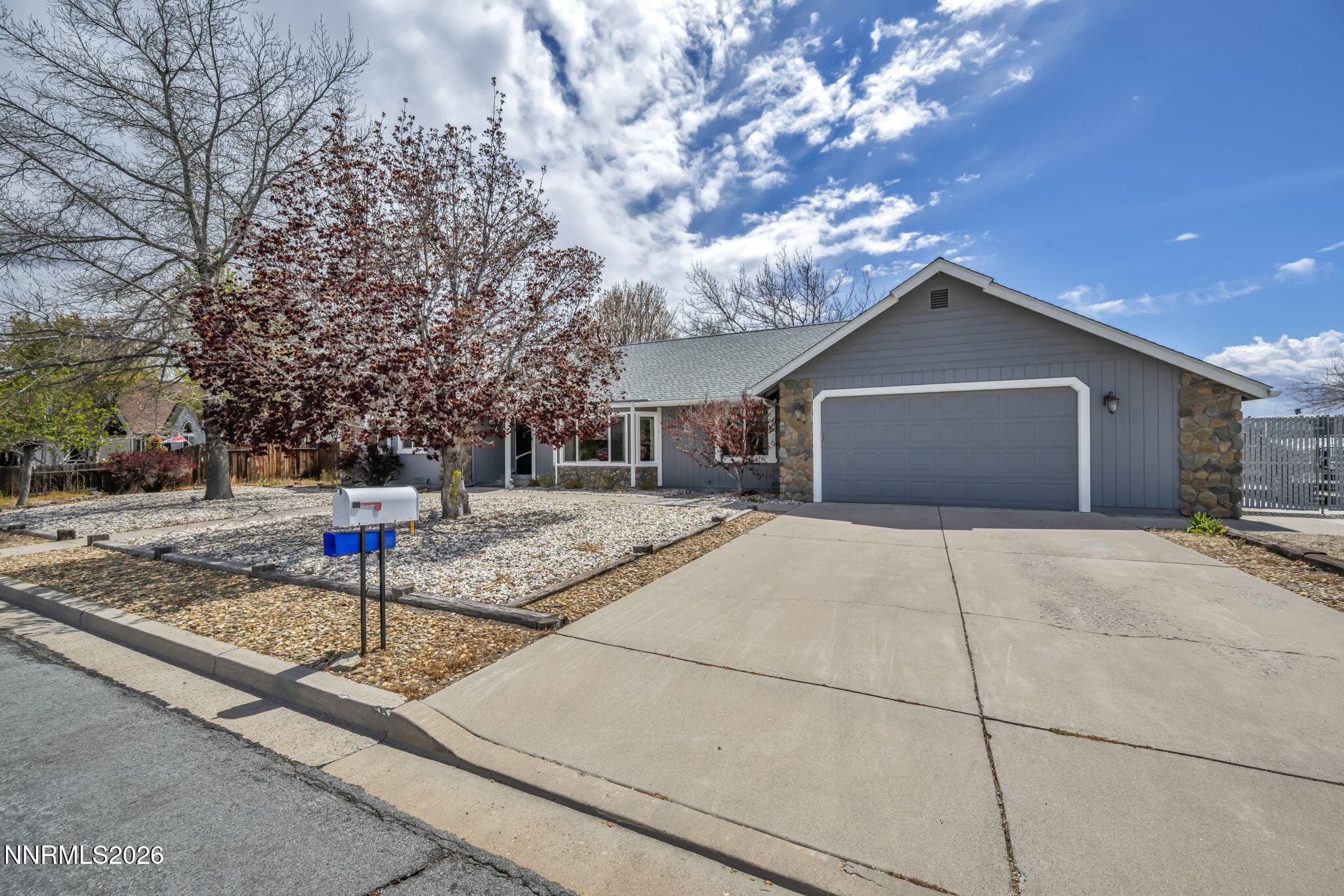 667 MARSH RD - Photo 2