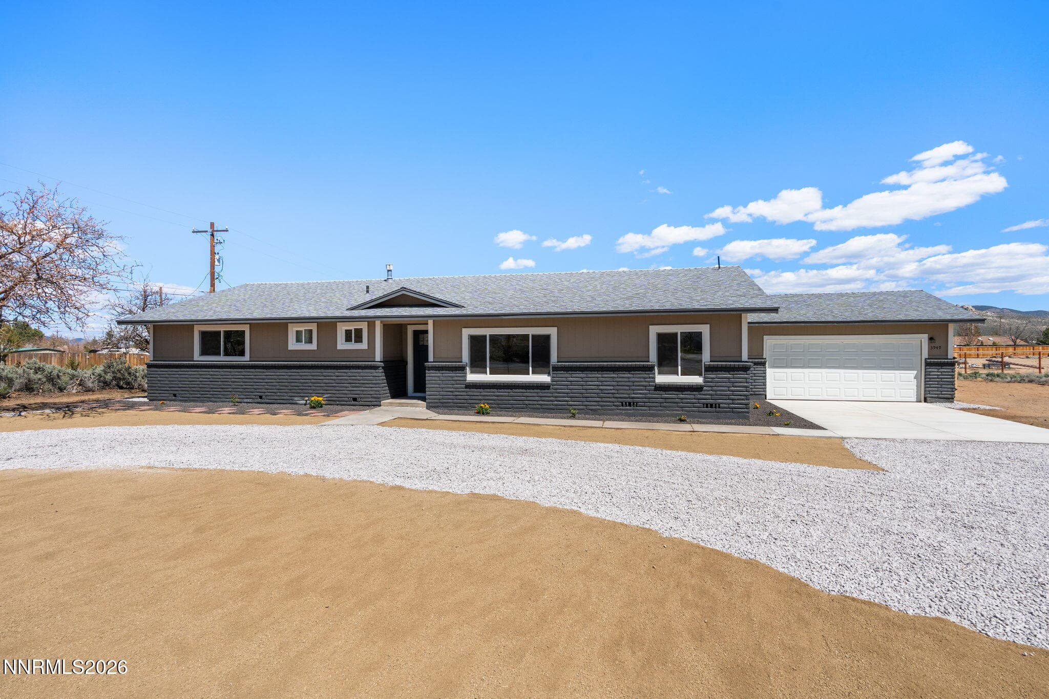 3949 Ponderosa Dr — photo 2