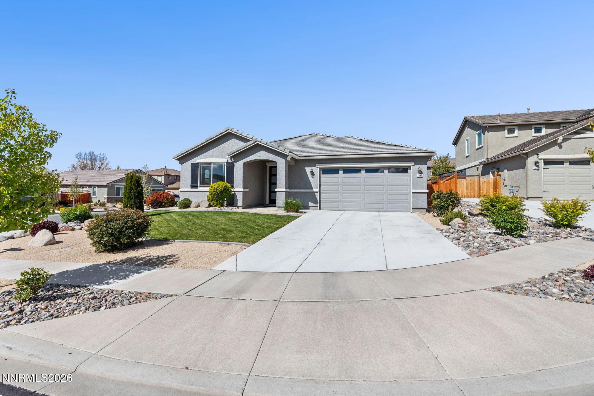 7231 Serenghetti Ct — photo 2