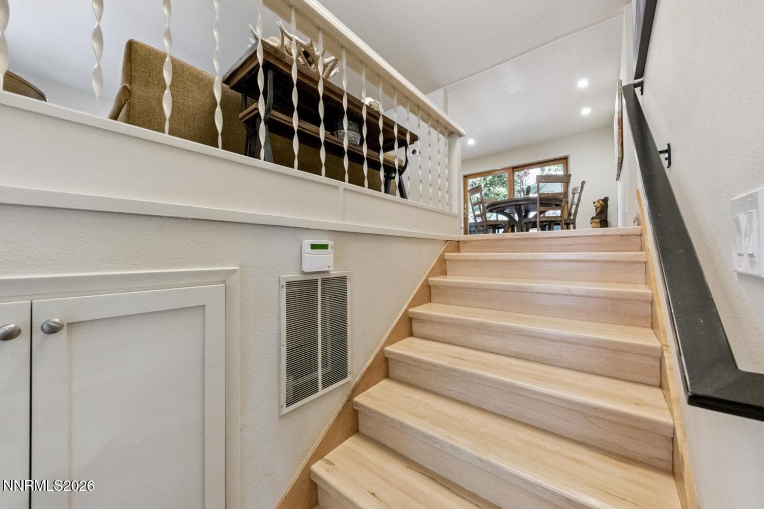 575 SUGARPINE DR - Photo 4