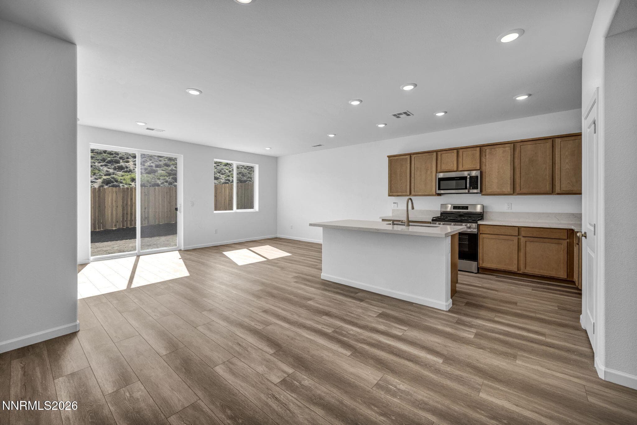 755 KESS WAY - Photo 4