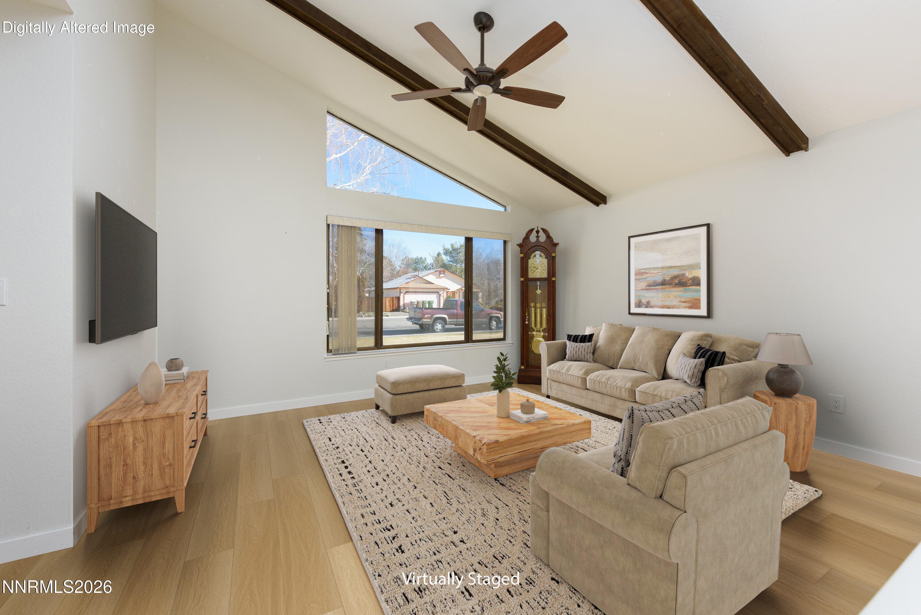 837 Mahogany Dr — photo 2