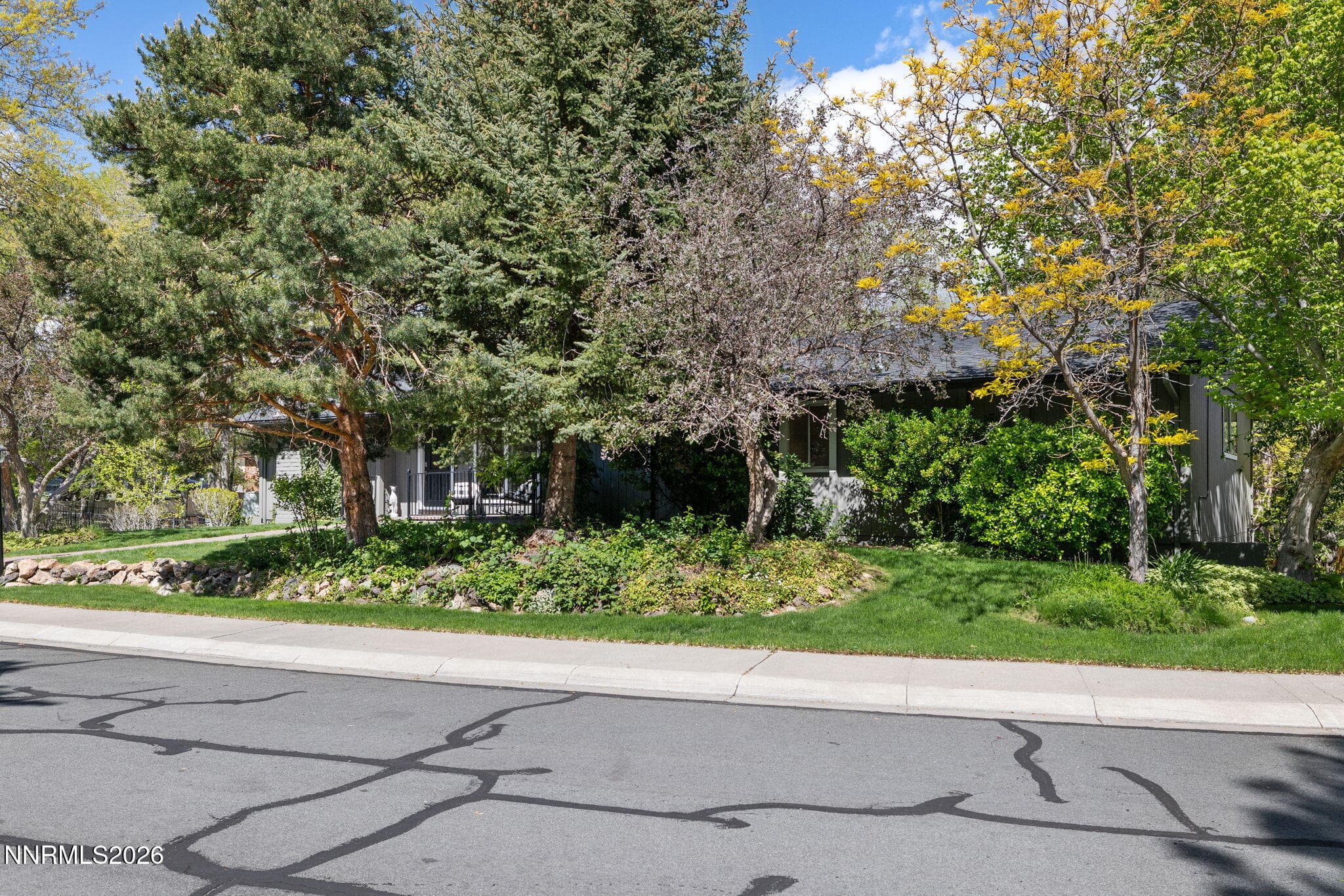 2915 SOLARI DR - Photo 3