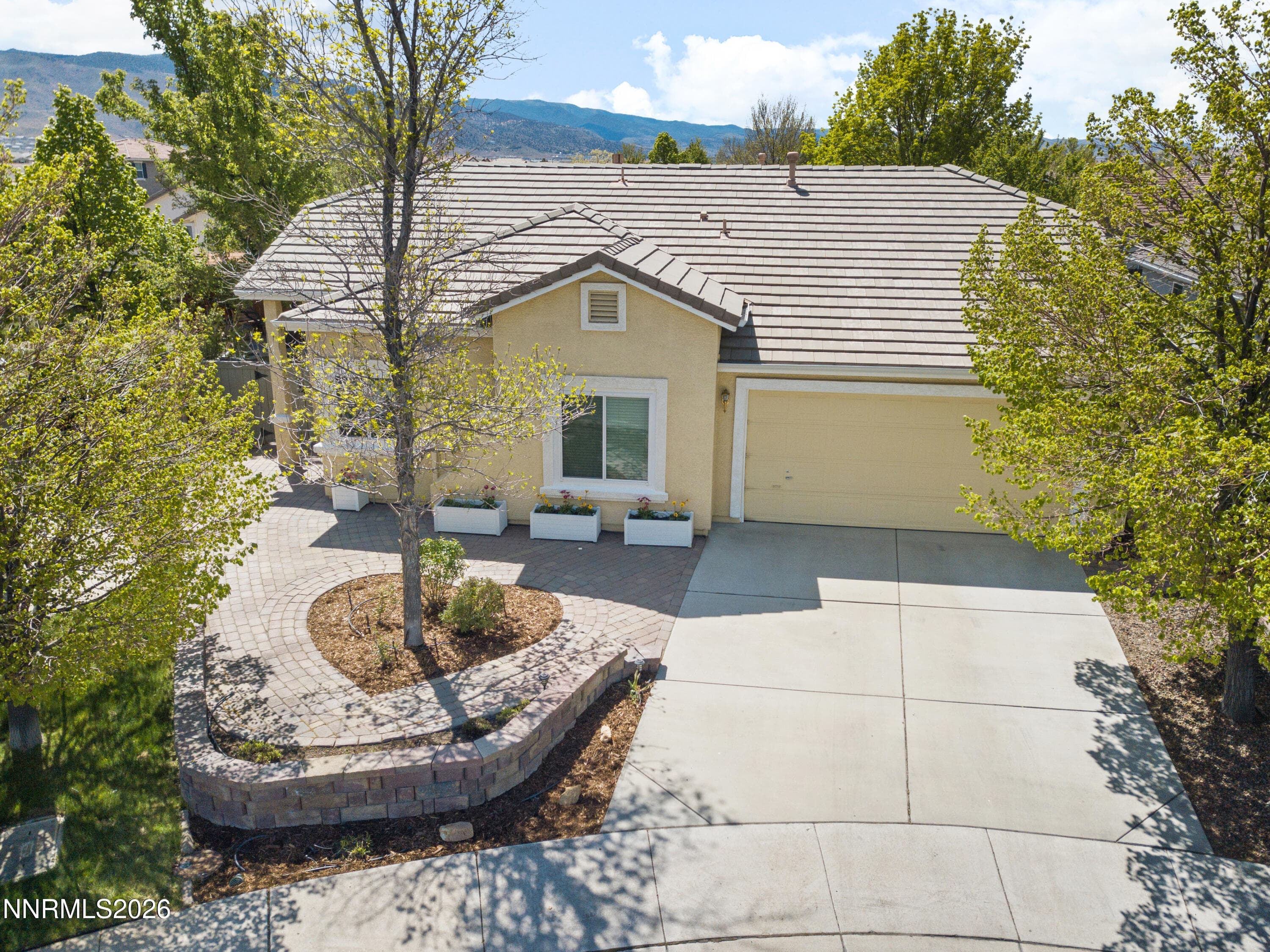 9585 Navigator Dr — photo 2