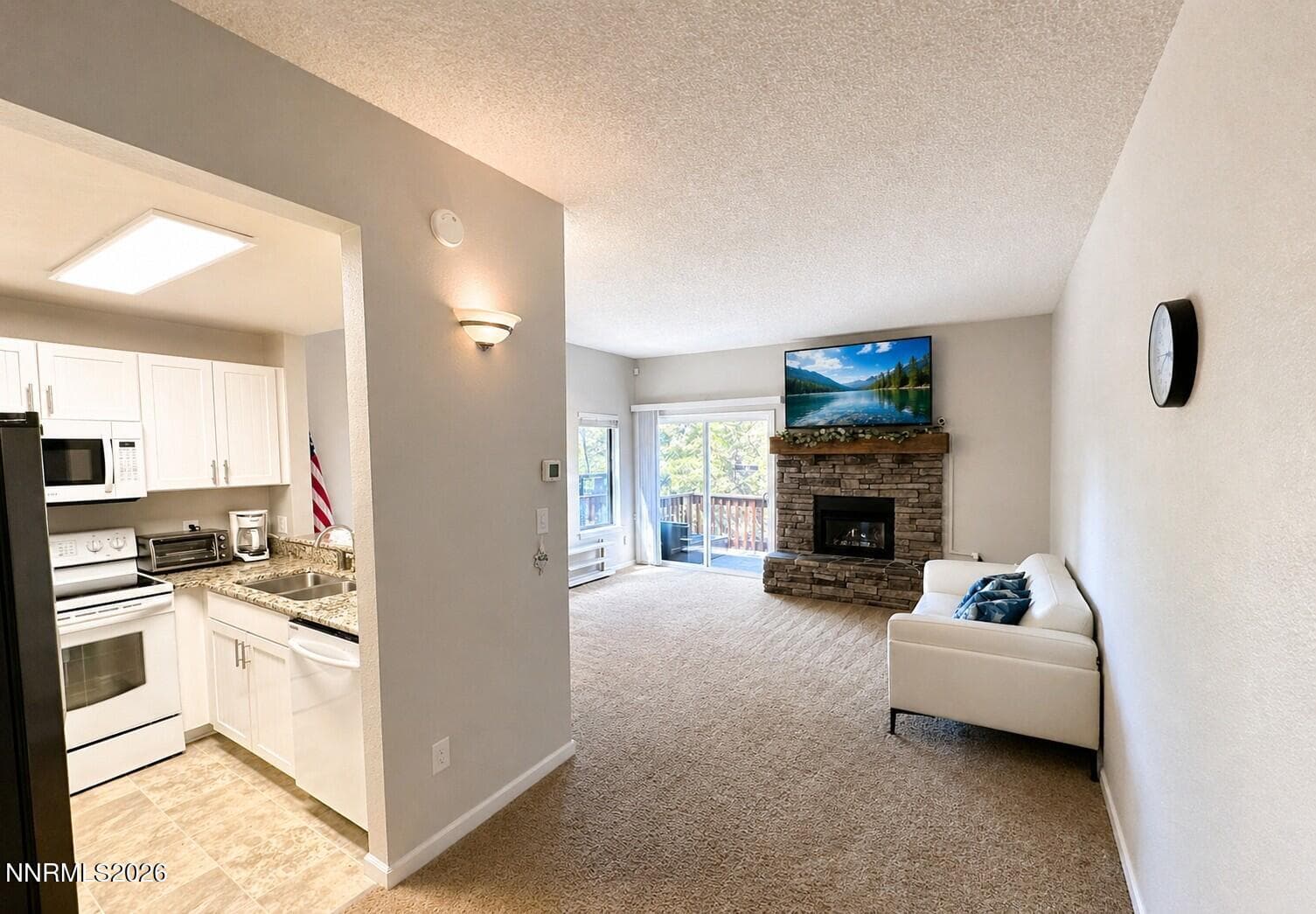 807 N Alder Ave 21 — photo 2