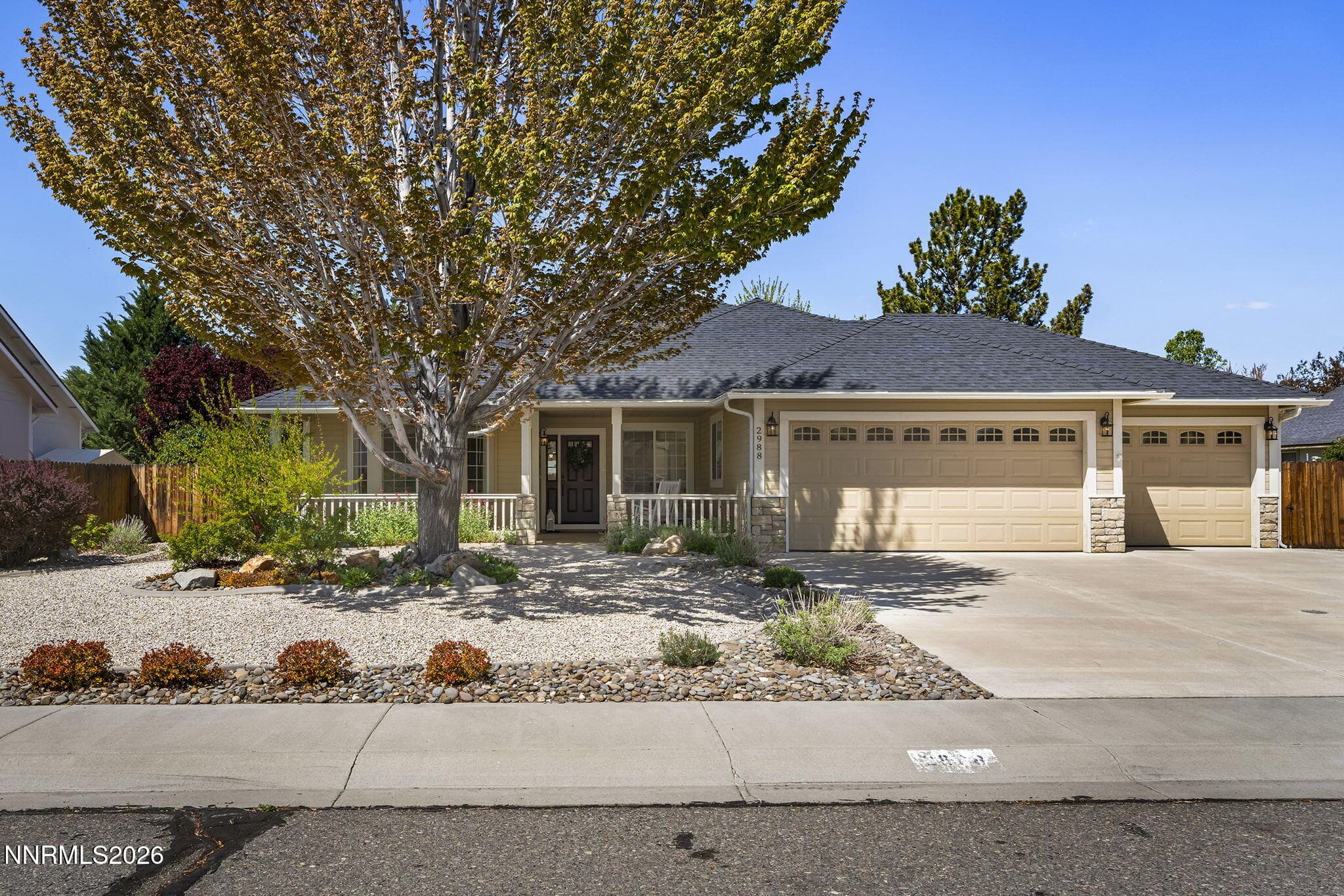 2988 Del Rio Ln — photo 1