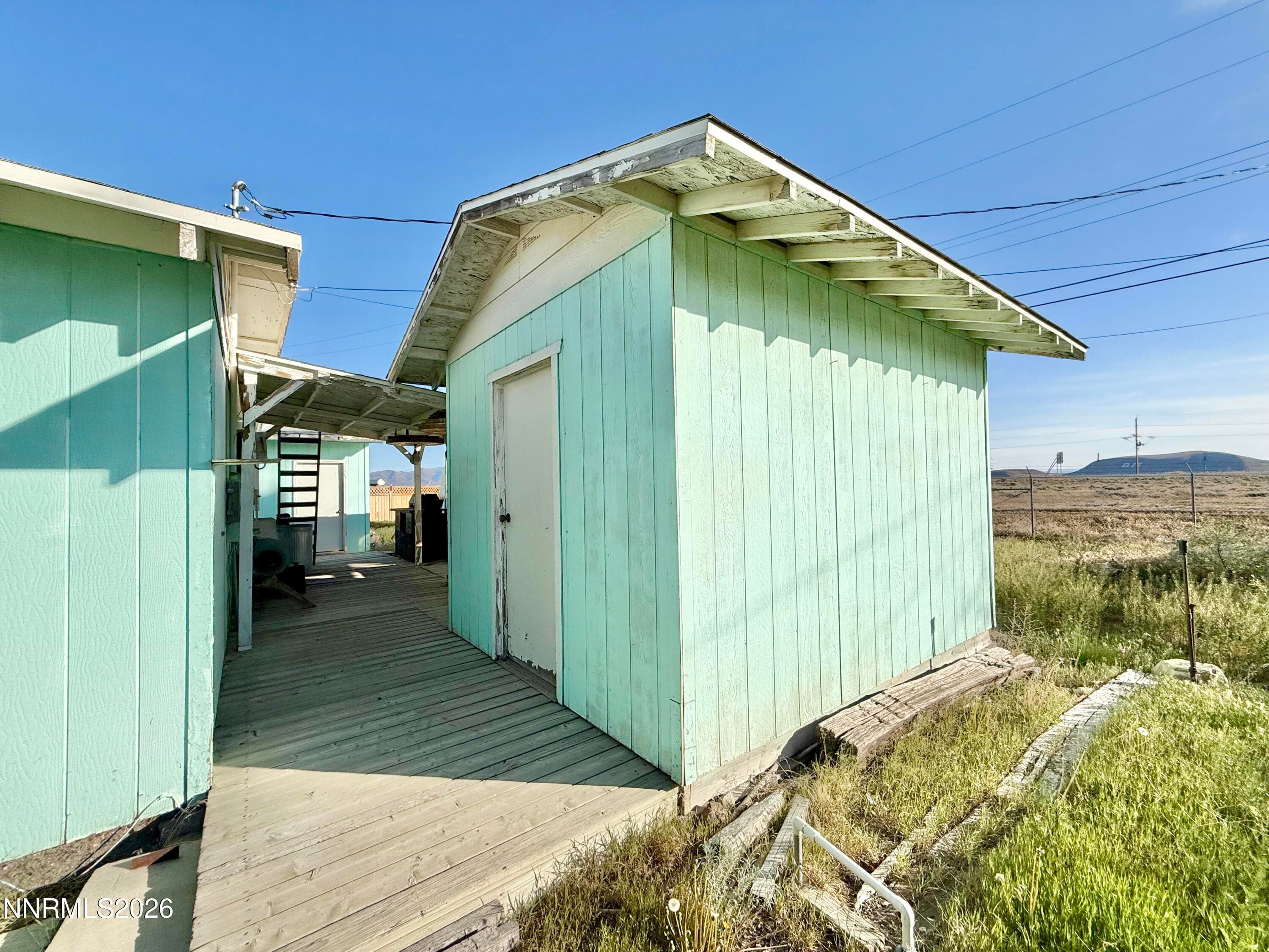 1178 GOLD CREEK AVE - Photo 4