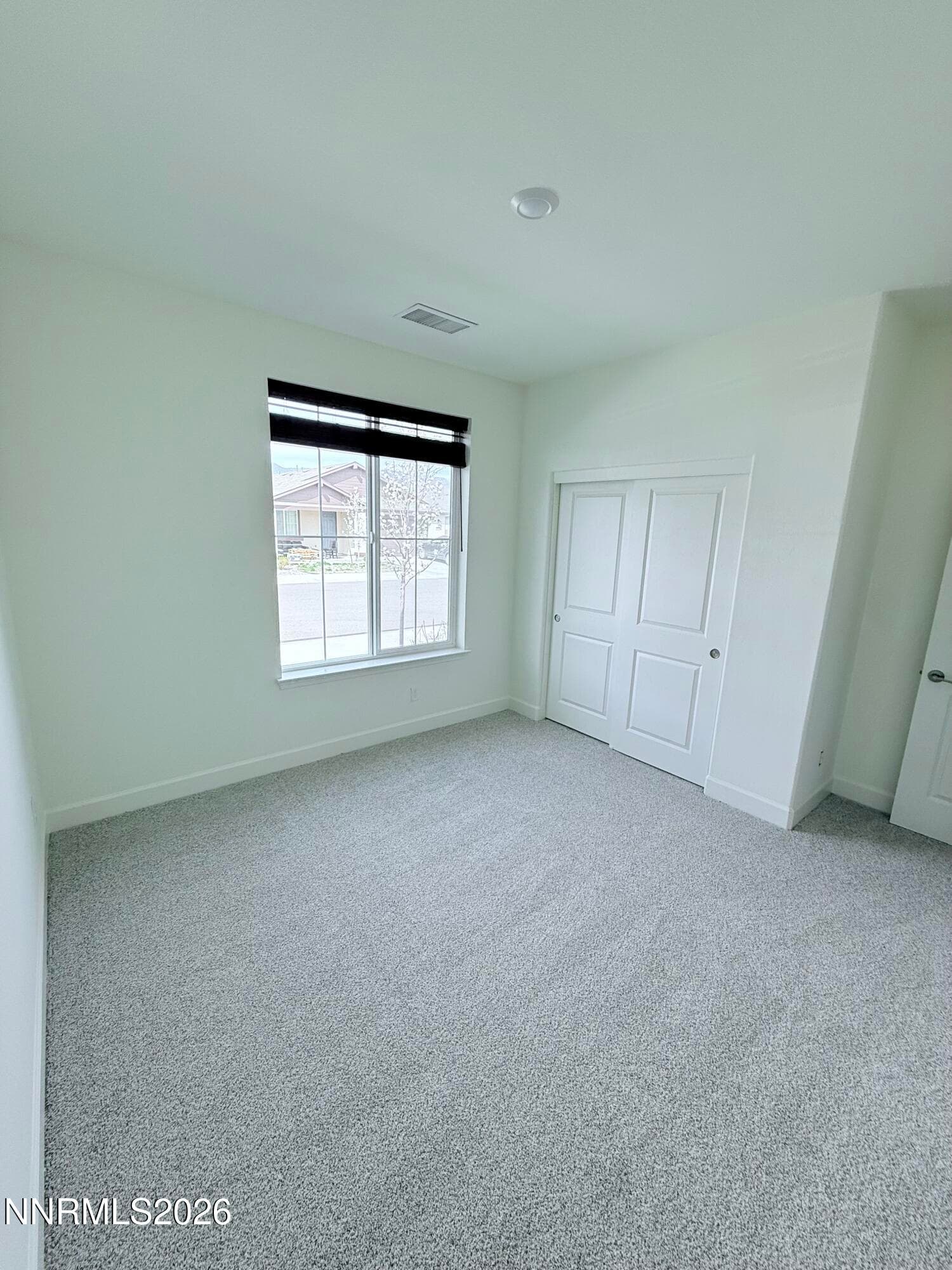 1095 Dapple Dr — photo 2
