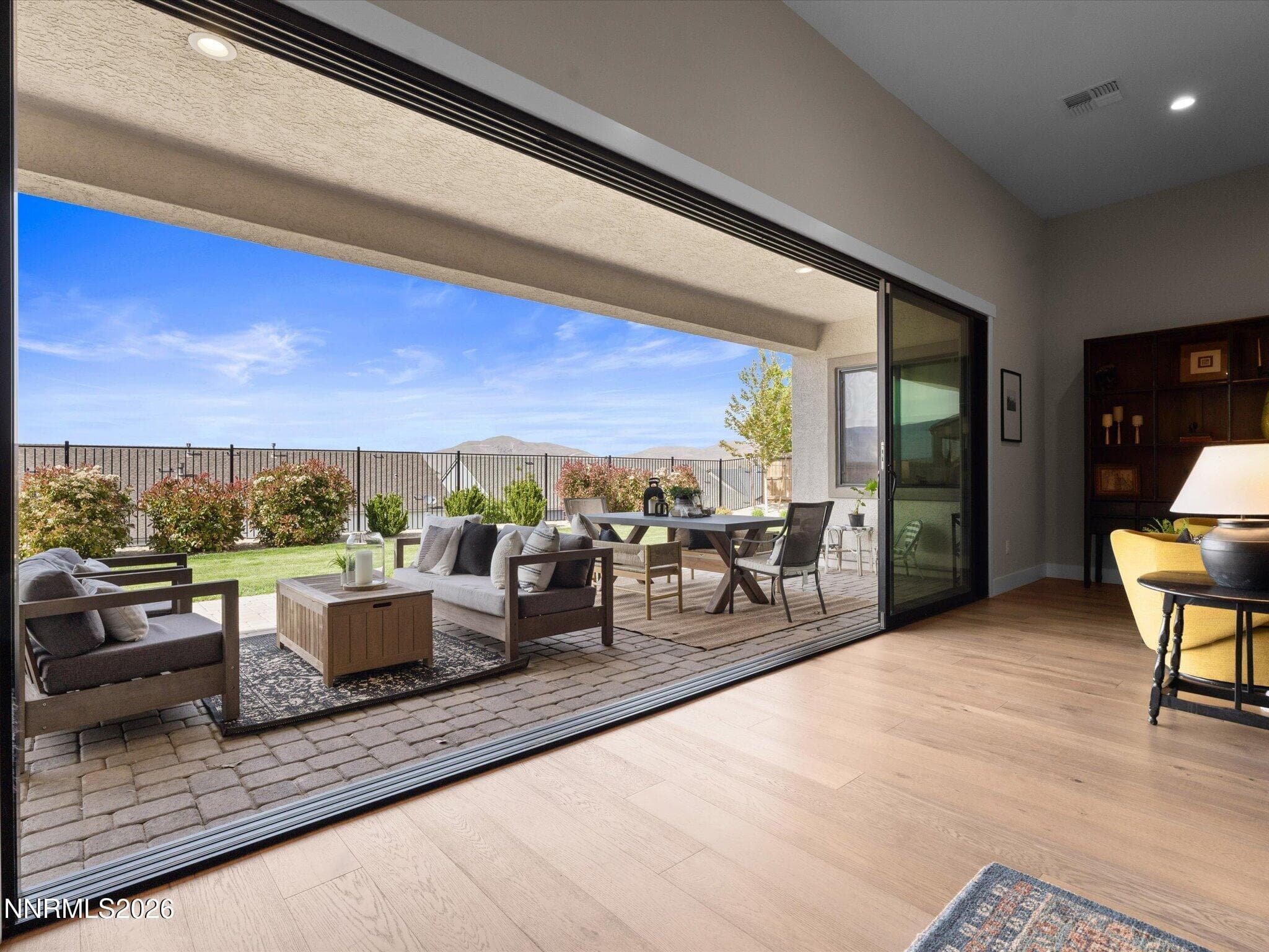 3019 Copper Stone Dr — photo 2