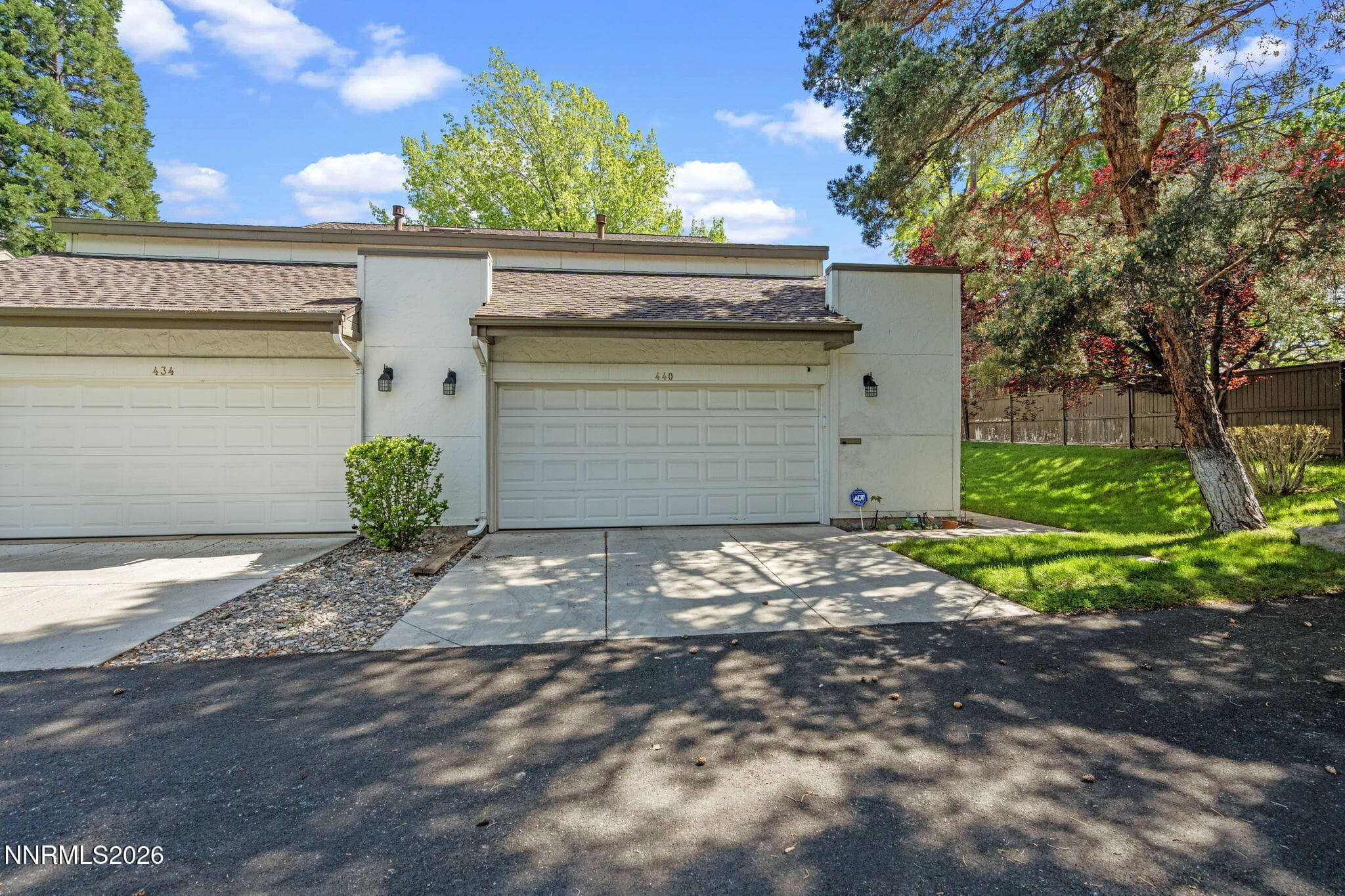 440 Octavia Ct — photo 2